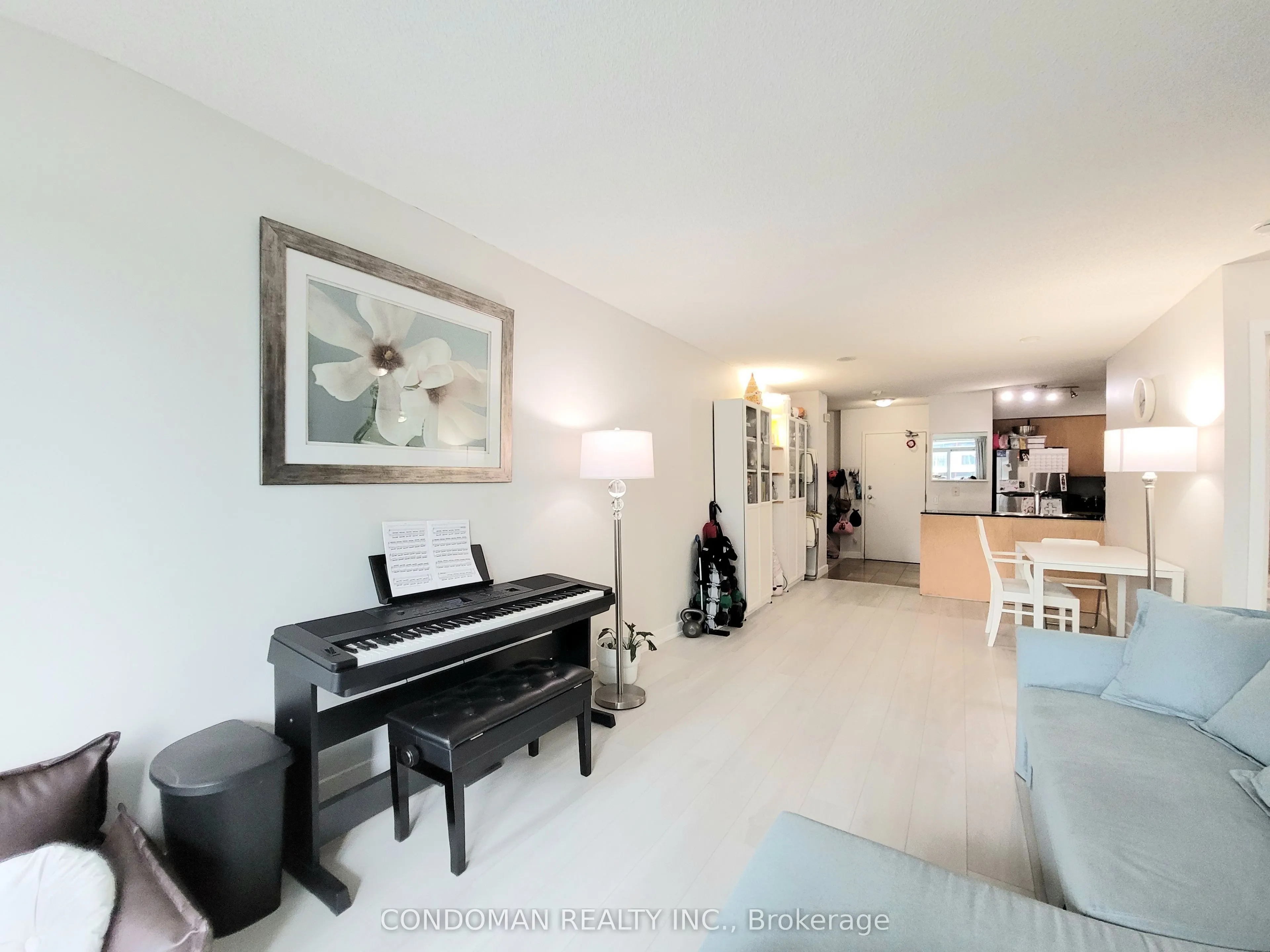 361 Front Street W #1206
