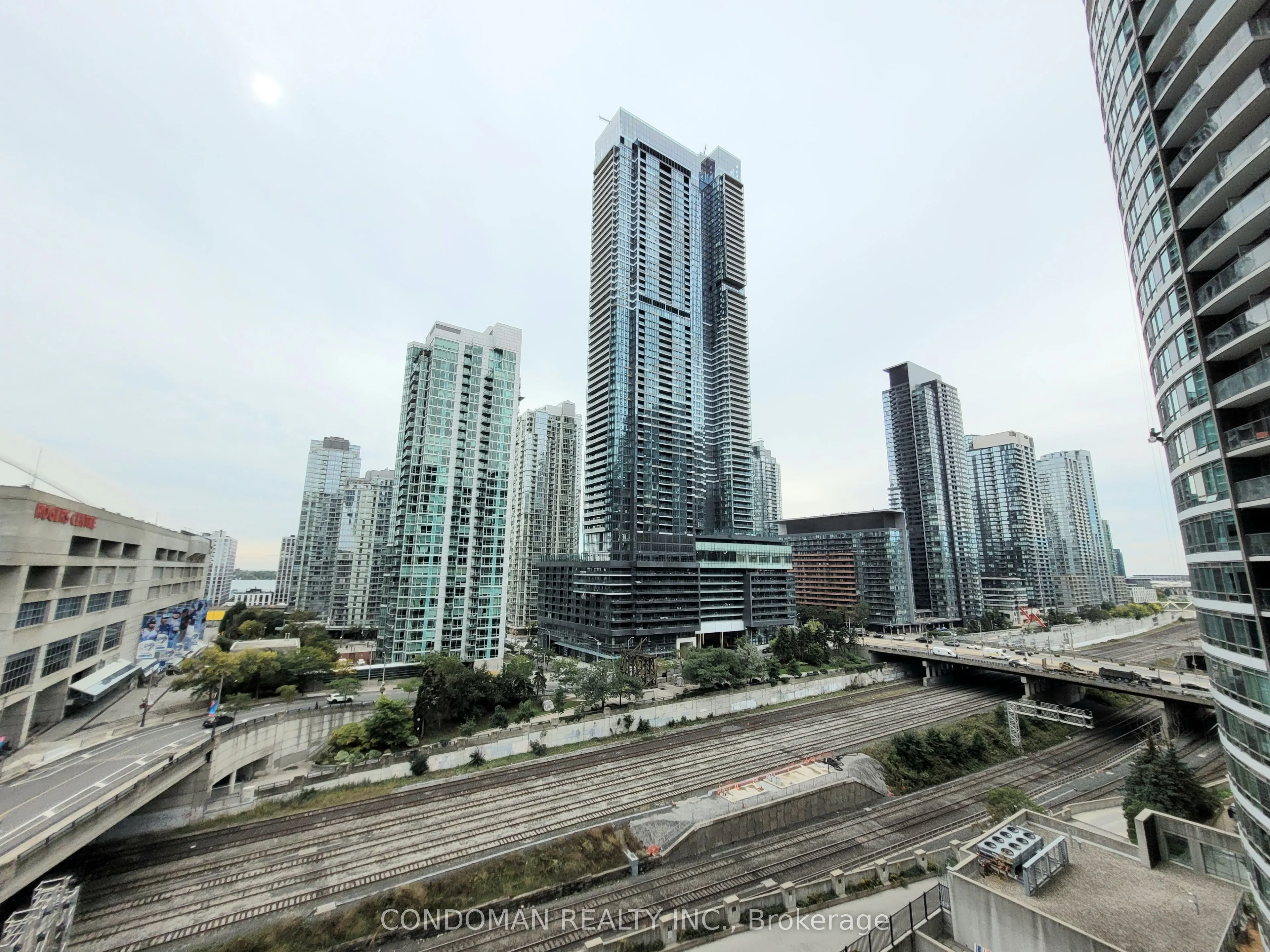 361 Front Street W #1206