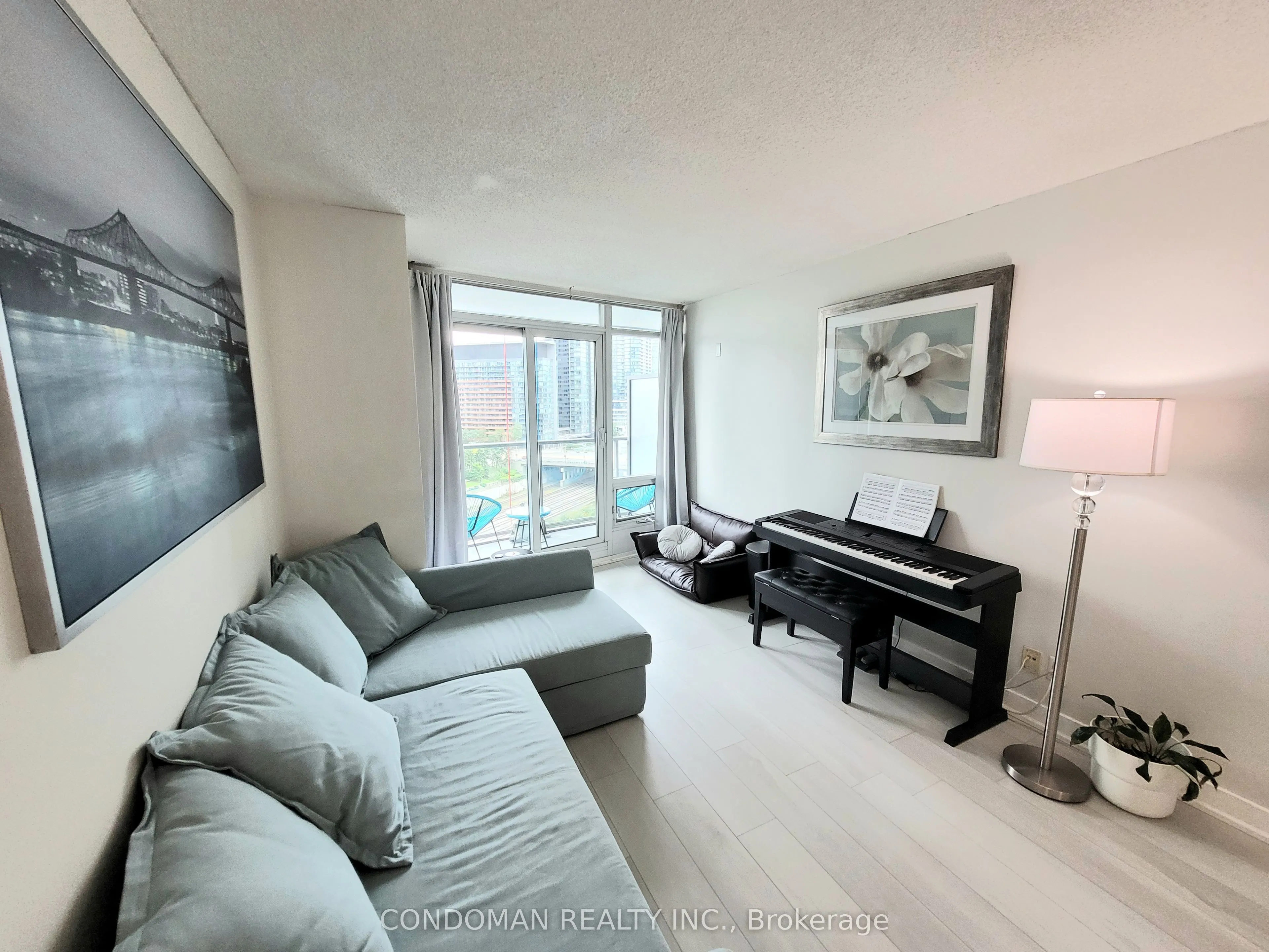 361 Front Street W #1206