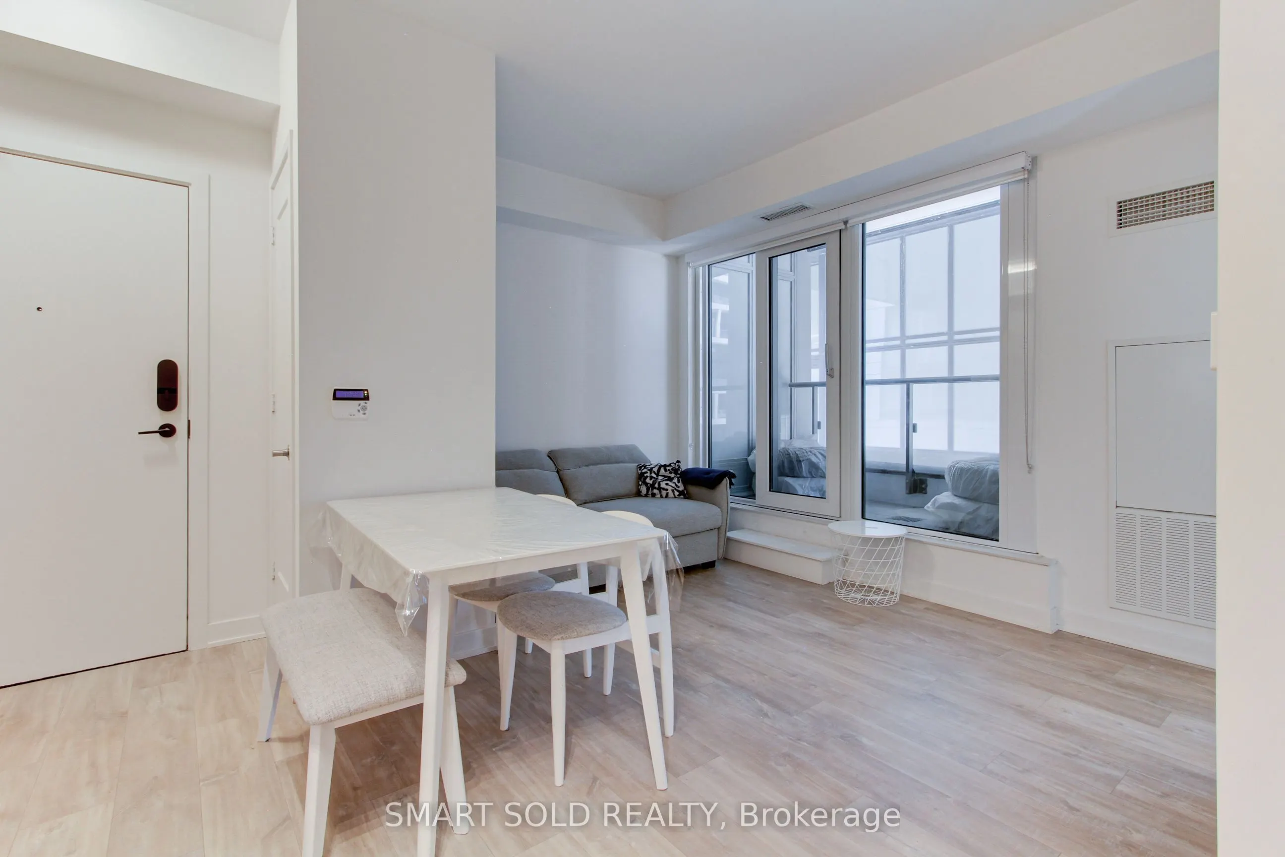 70 Princess Street #13