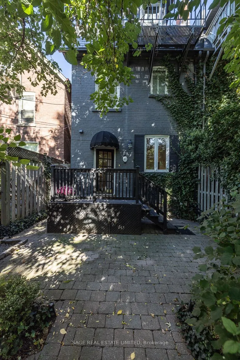 41 Chicora Avenue