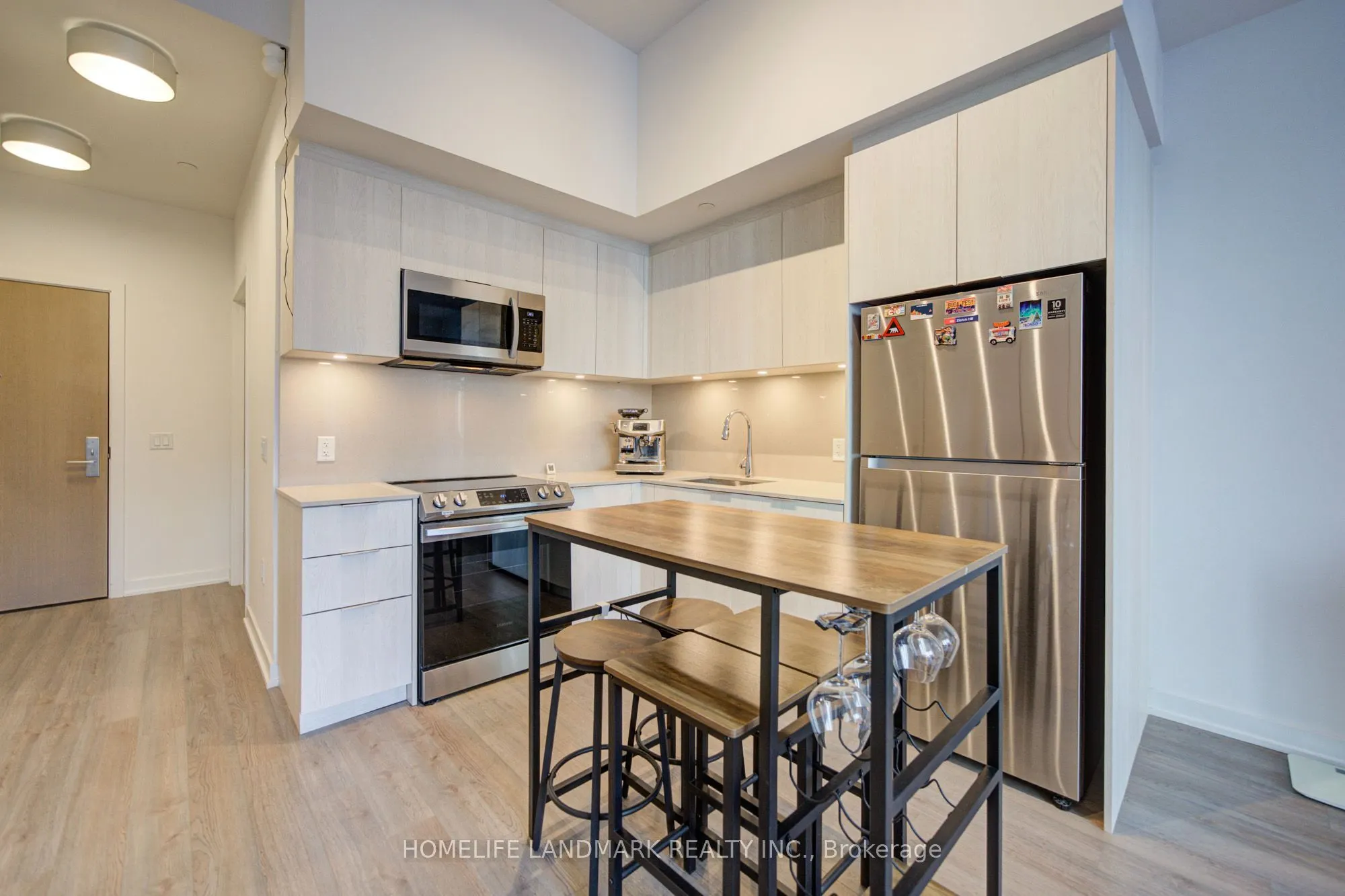 357 King Street W ##501