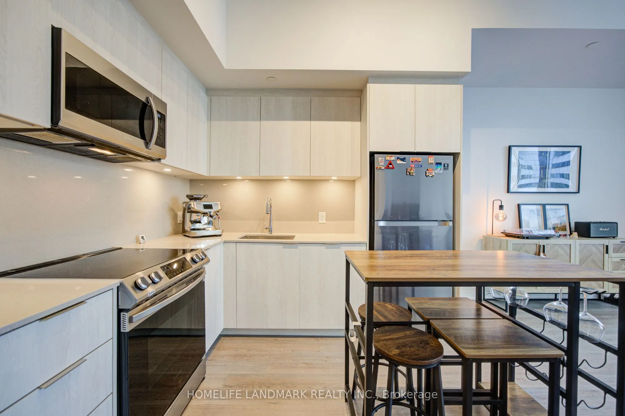357 King Street W ##501