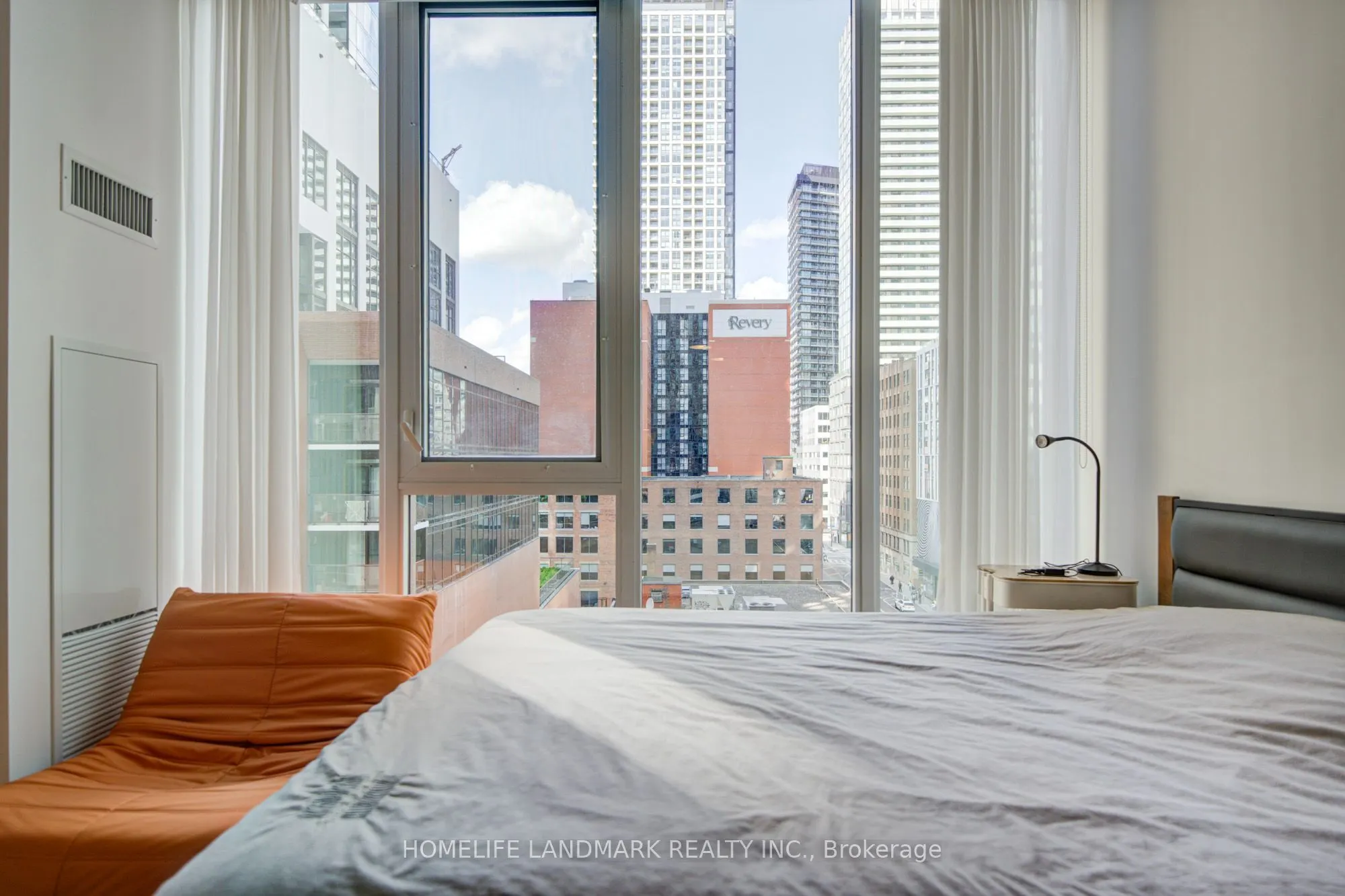 357 King Street W ##501