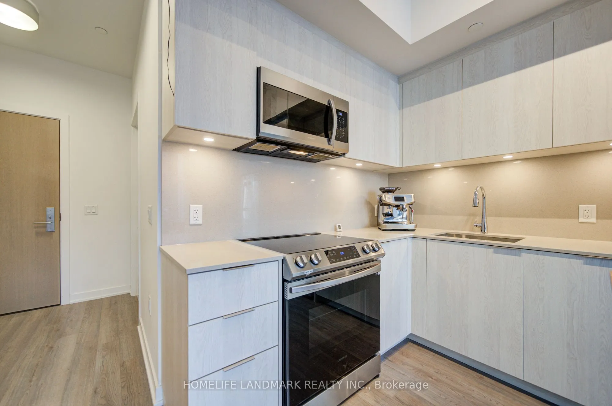 357 King Street W ##501