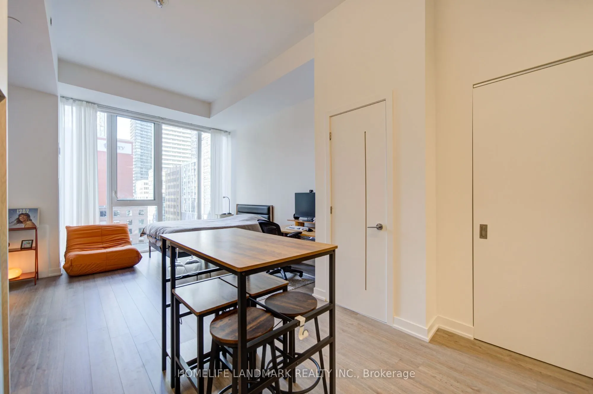 357 King Street W ##501