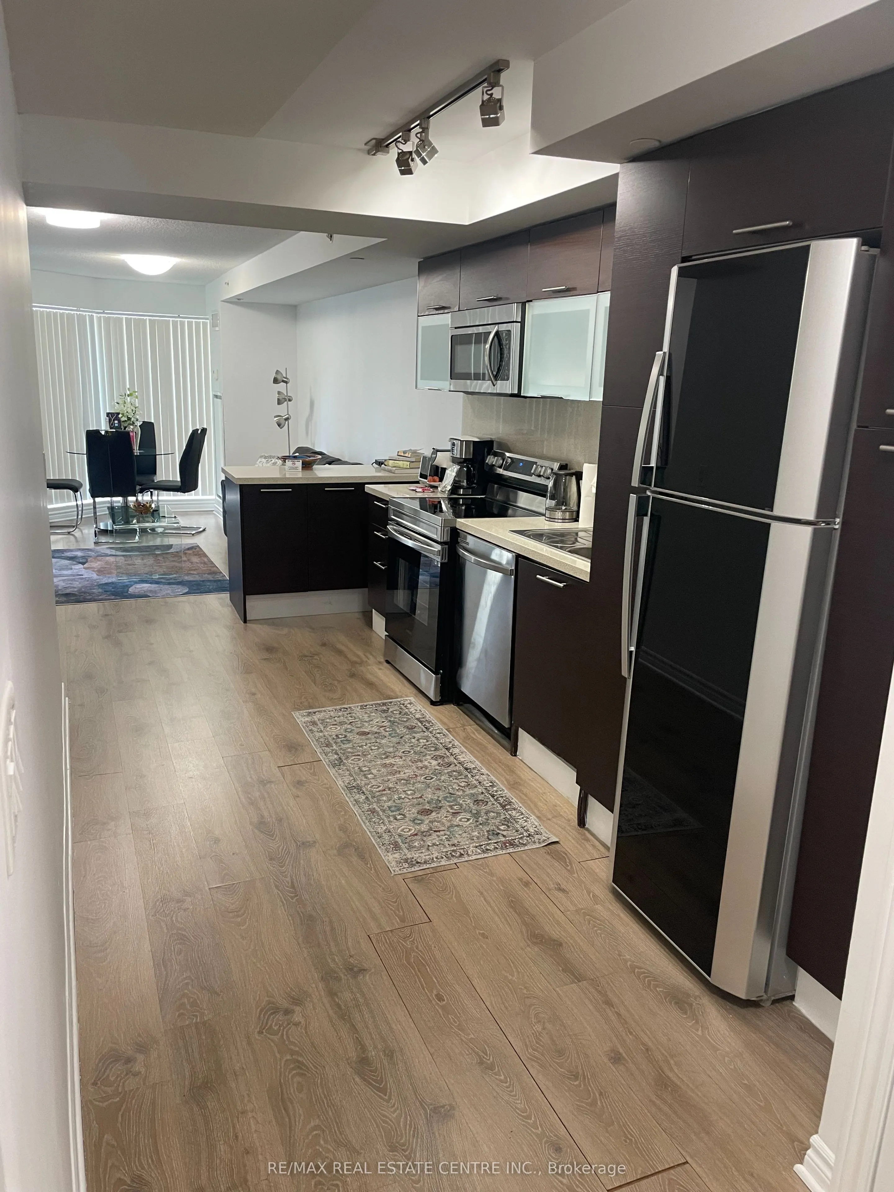 386 Yonge Street #724