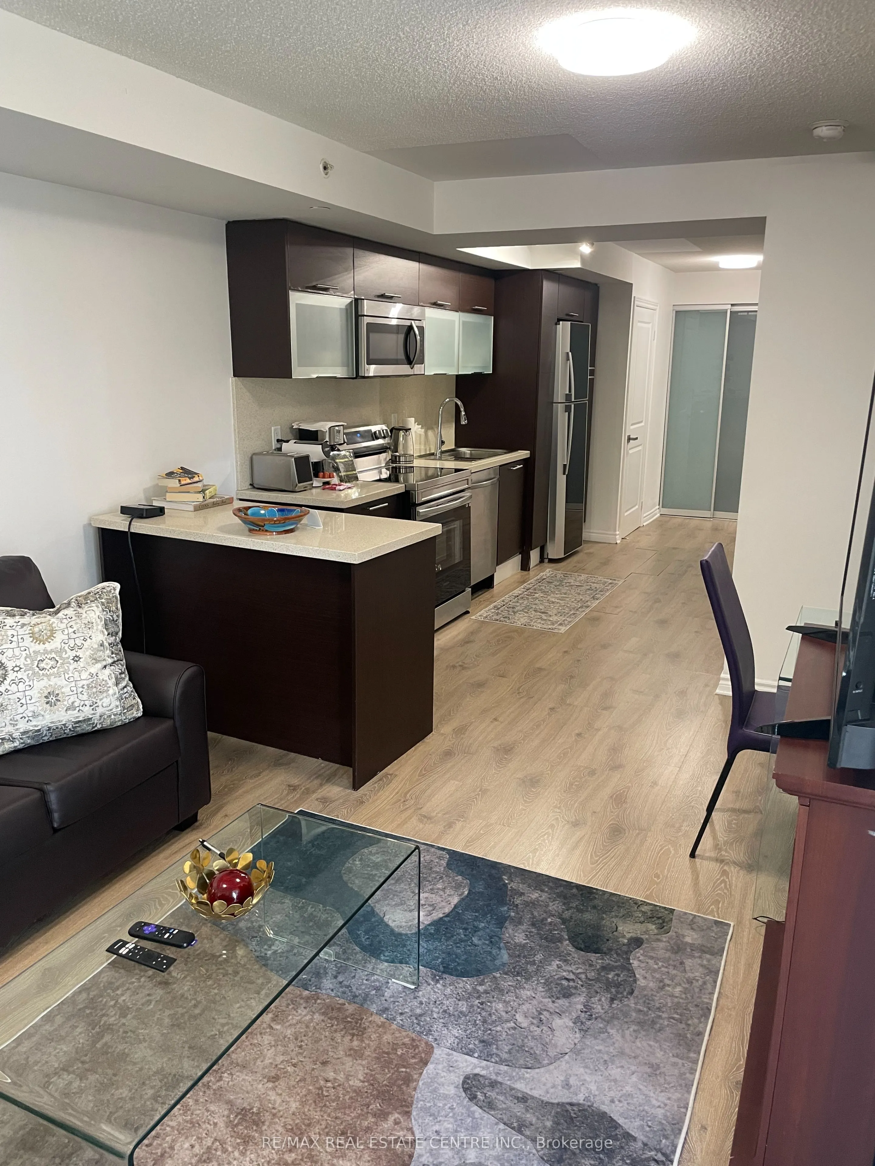 386 Yonge Street #724