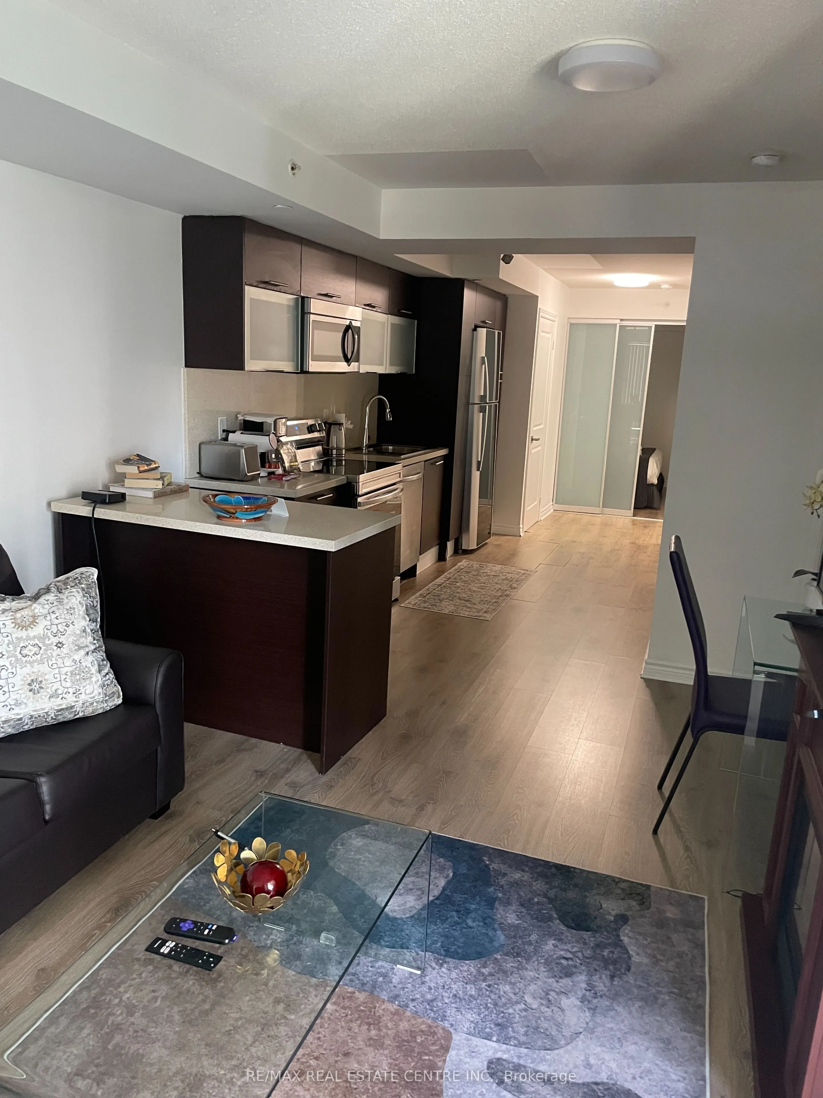 386 Yonge Street #724