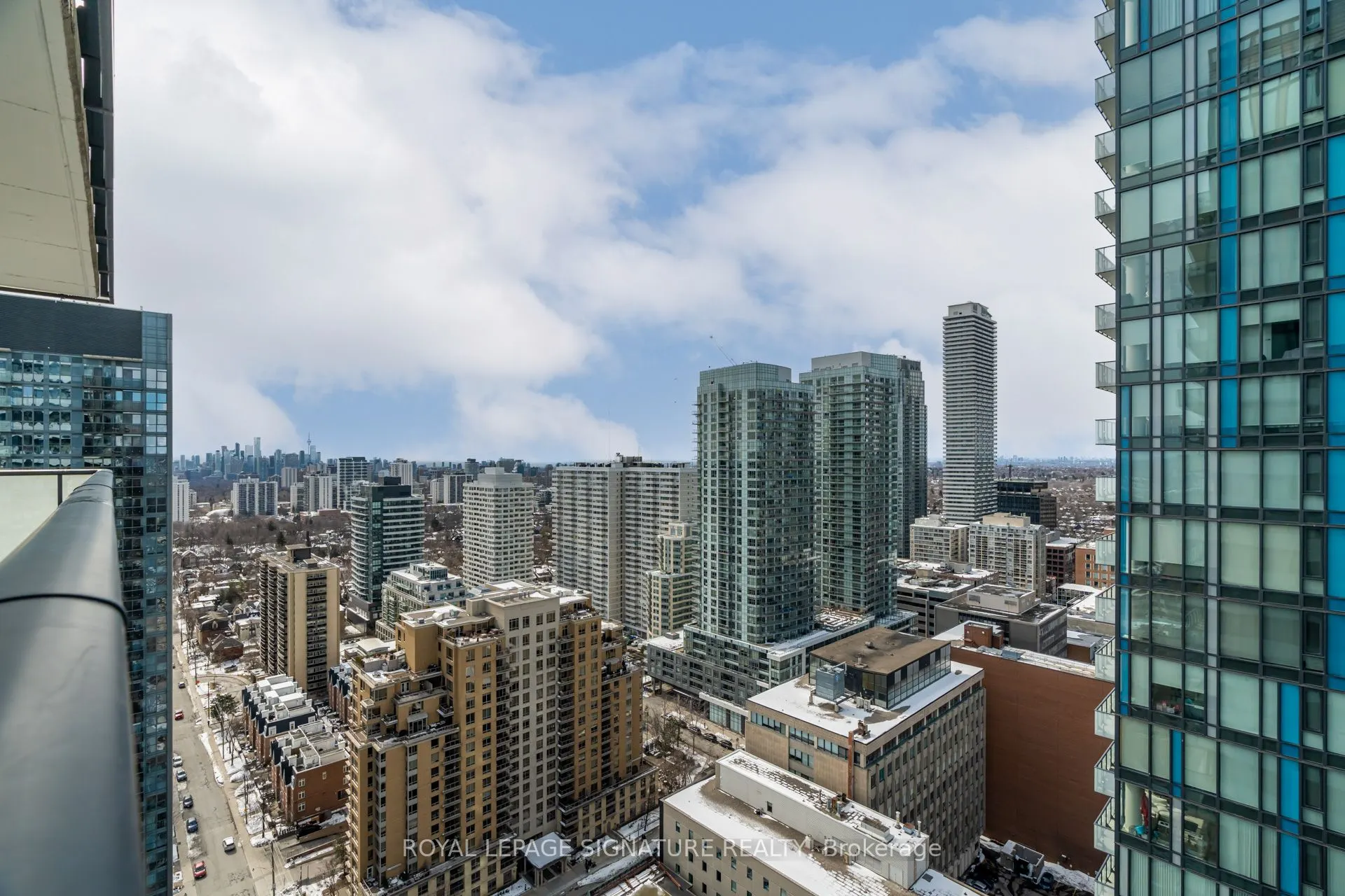 185 Roehampton Avenue #2710