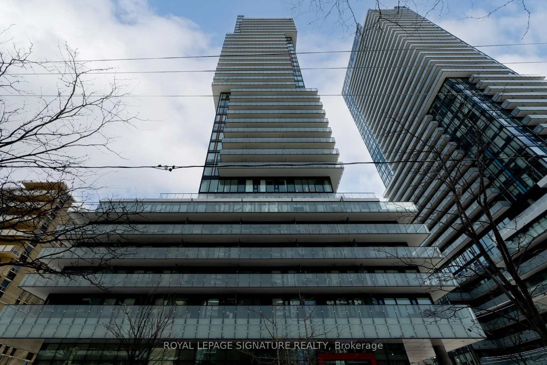 185 Roehampton Avenue #2710