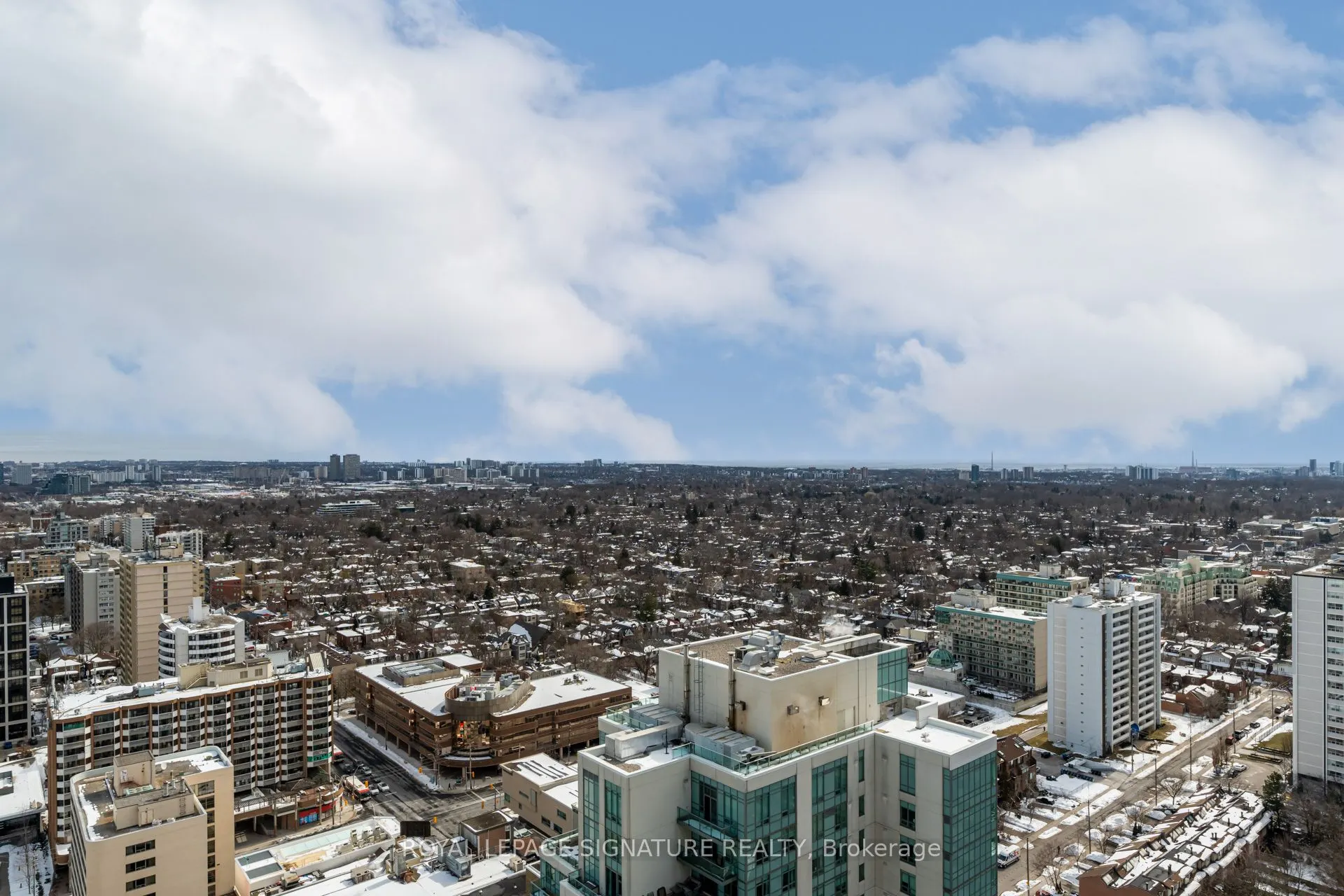185 Roehampton Avenue #2710