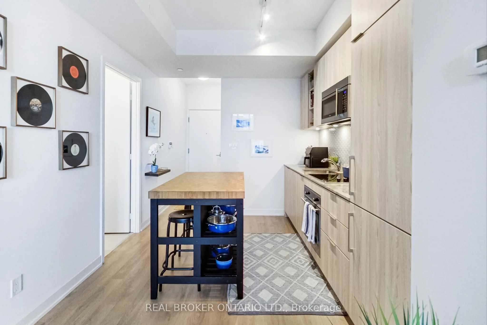 50 Ordnance Street #2904