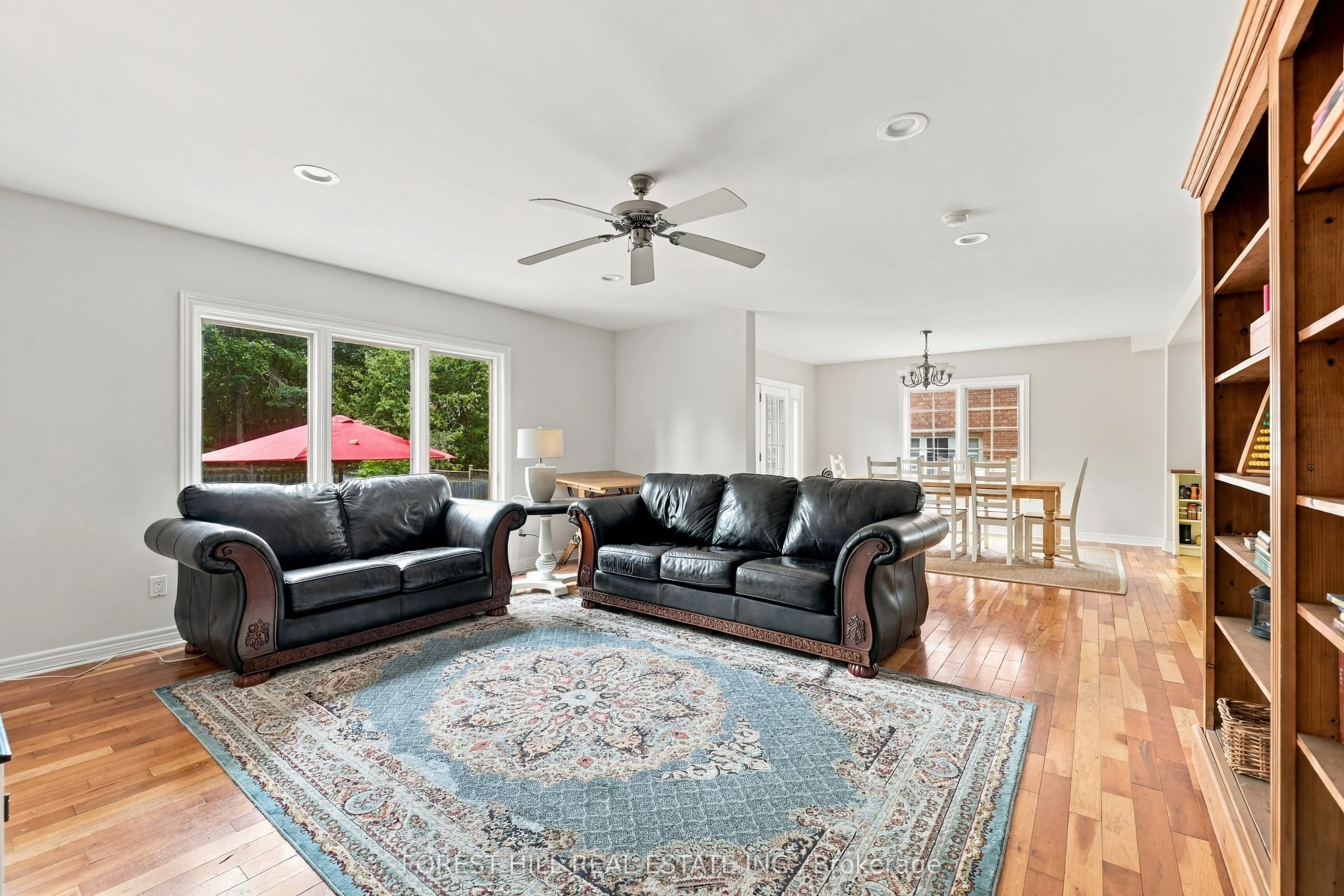11 Urbandale Avenue