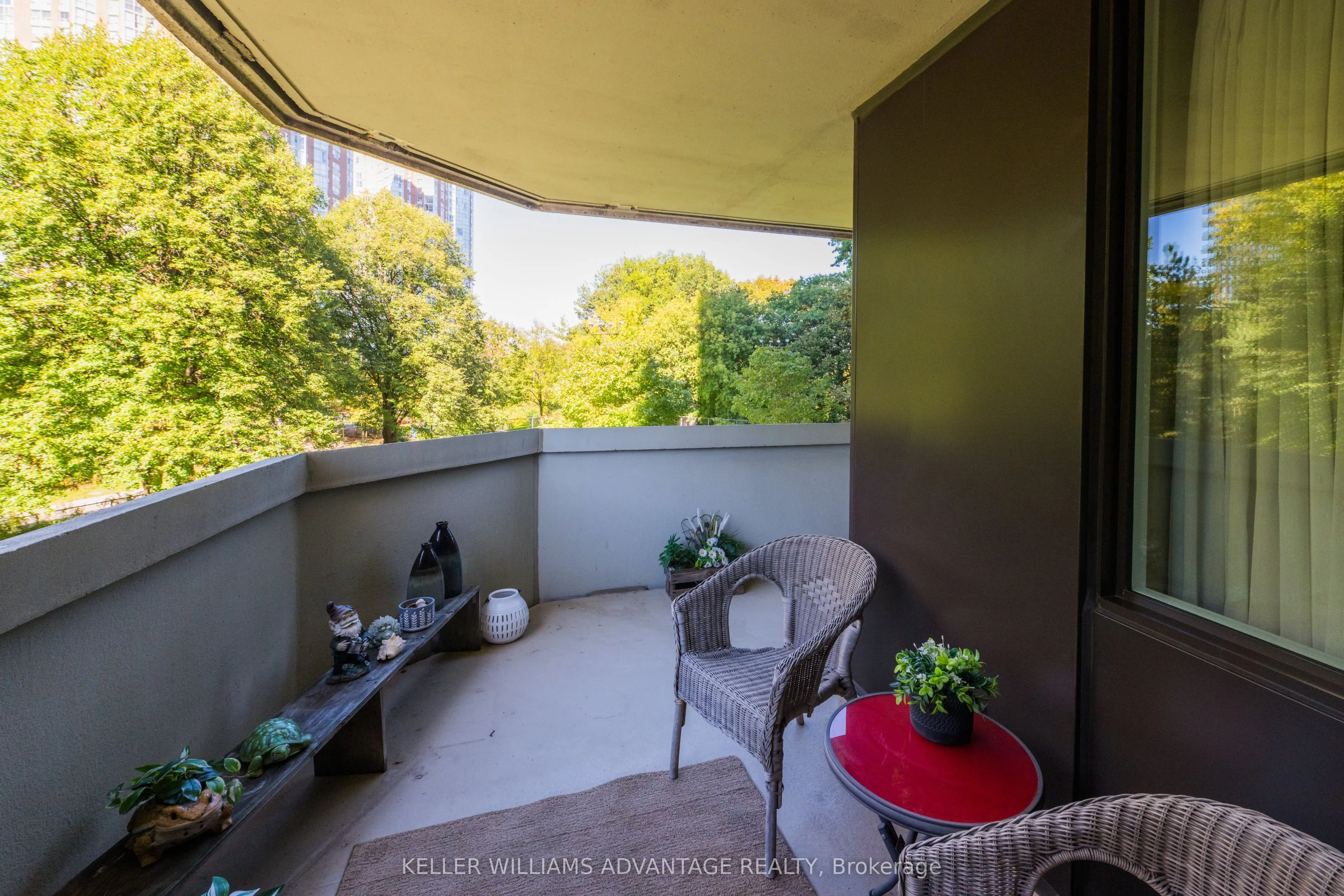 75 Wynford Hts Crescent #302