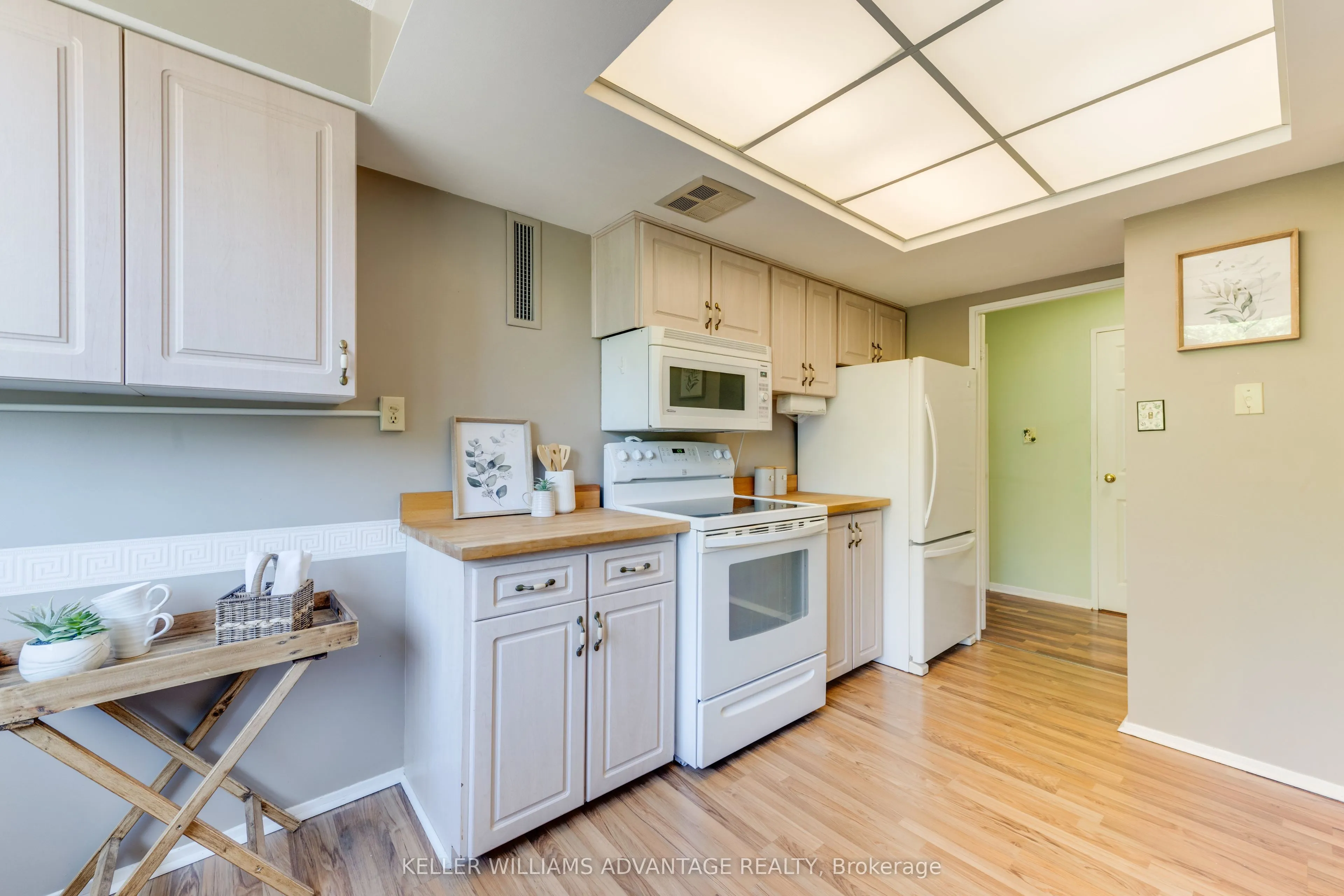 75 Wynford Hts Crescent #302