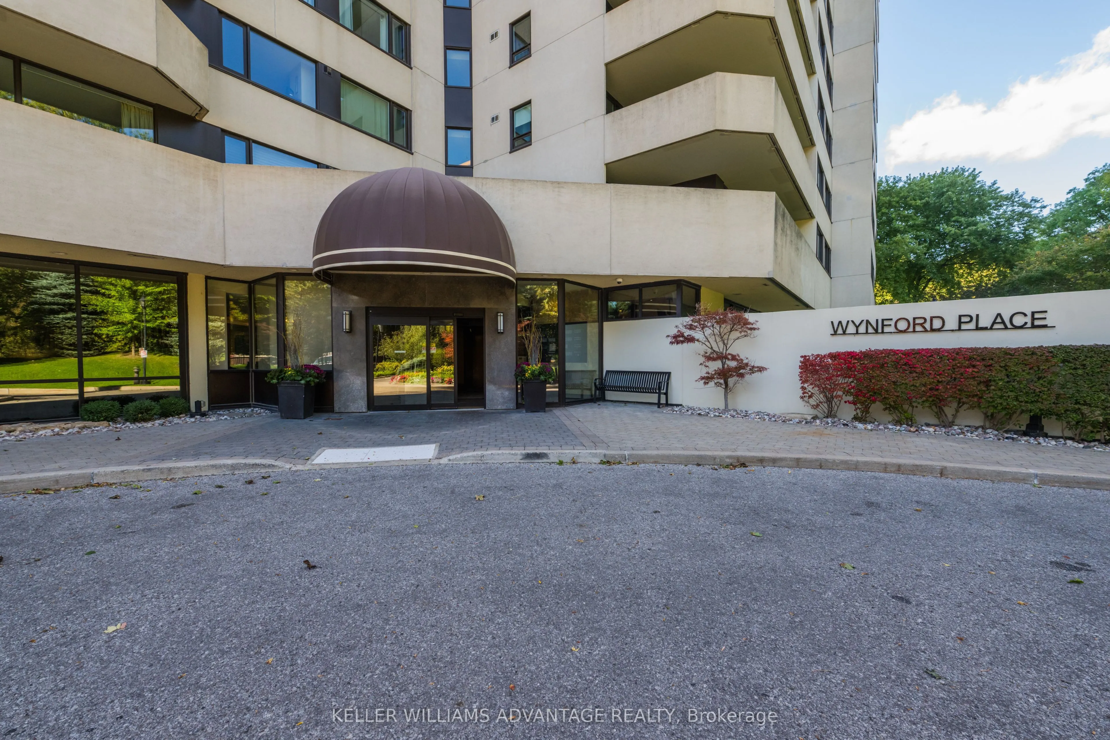 75 Wynford Hts Crescent #302