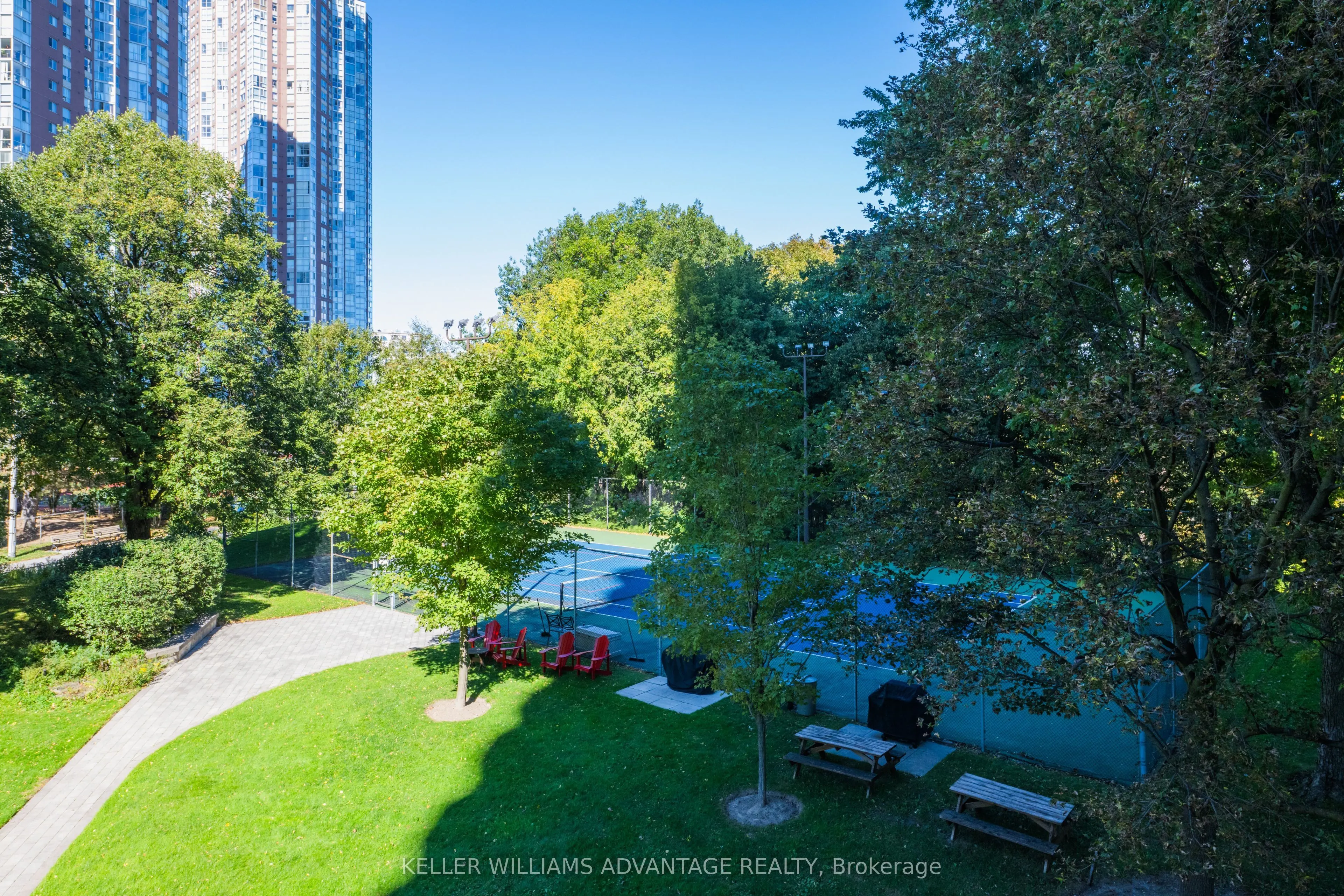 75 Wynford Hts Crescent #302