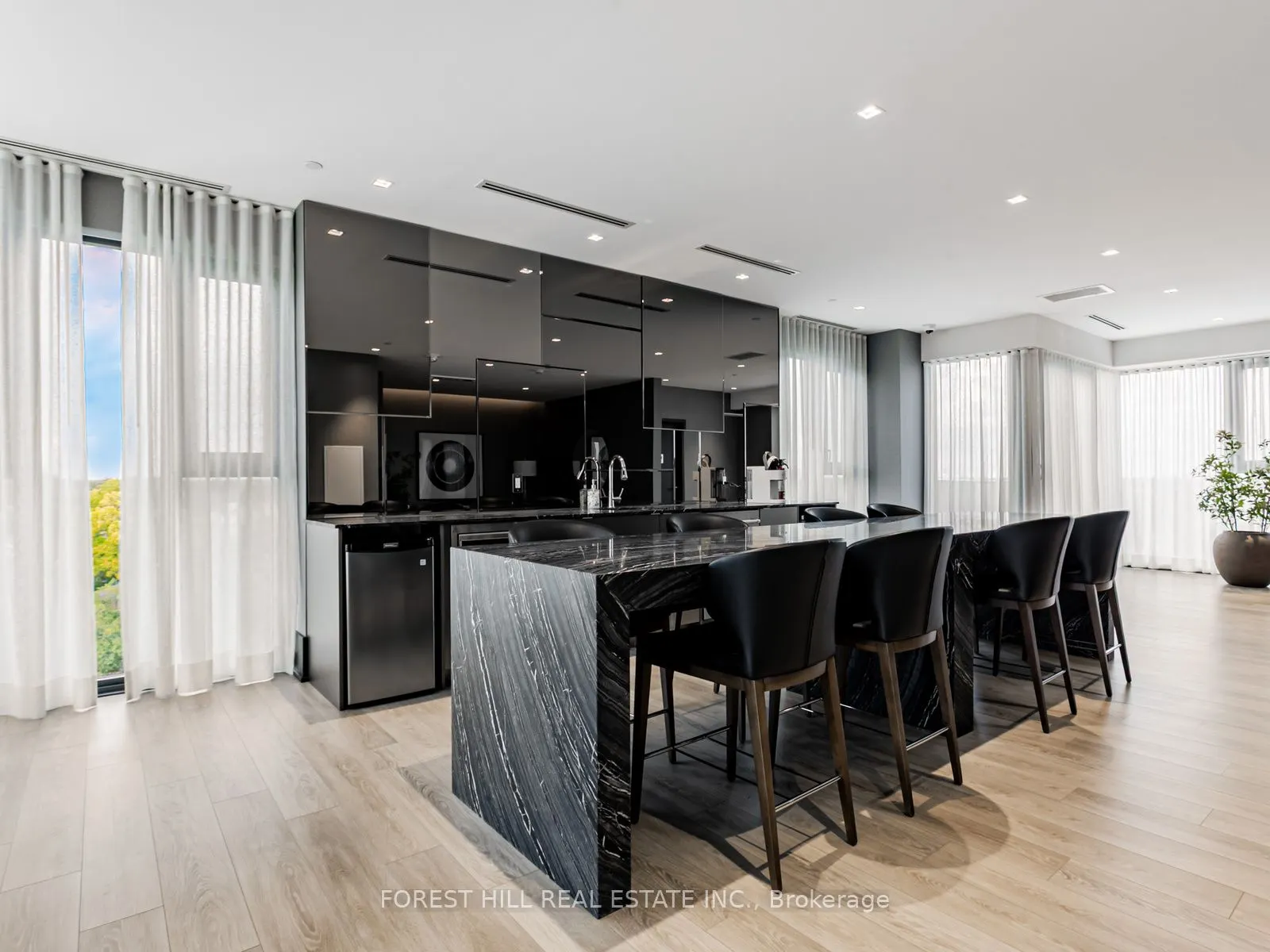 250 Lawrence Avenue W #703