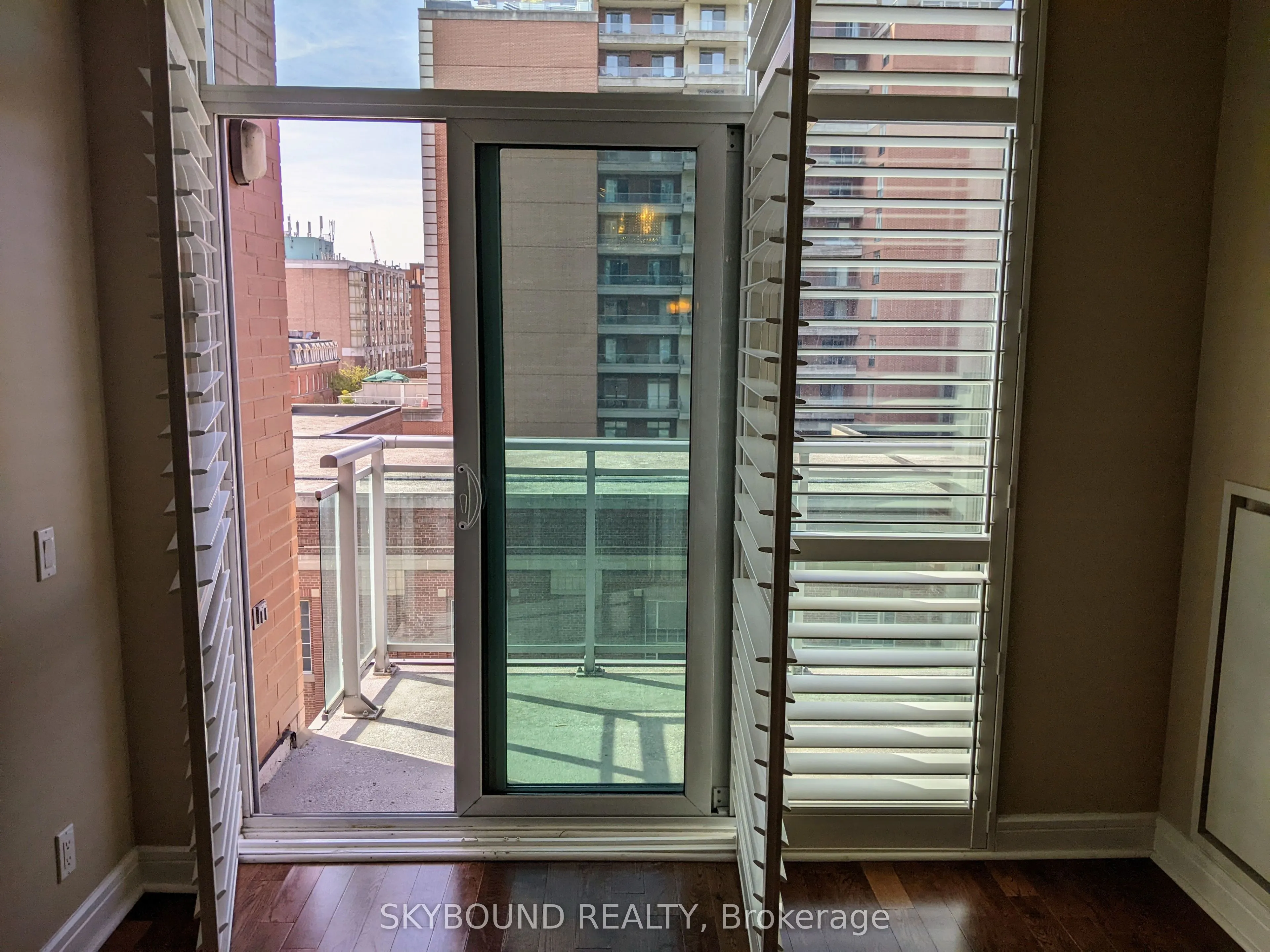 112 George Street #S520