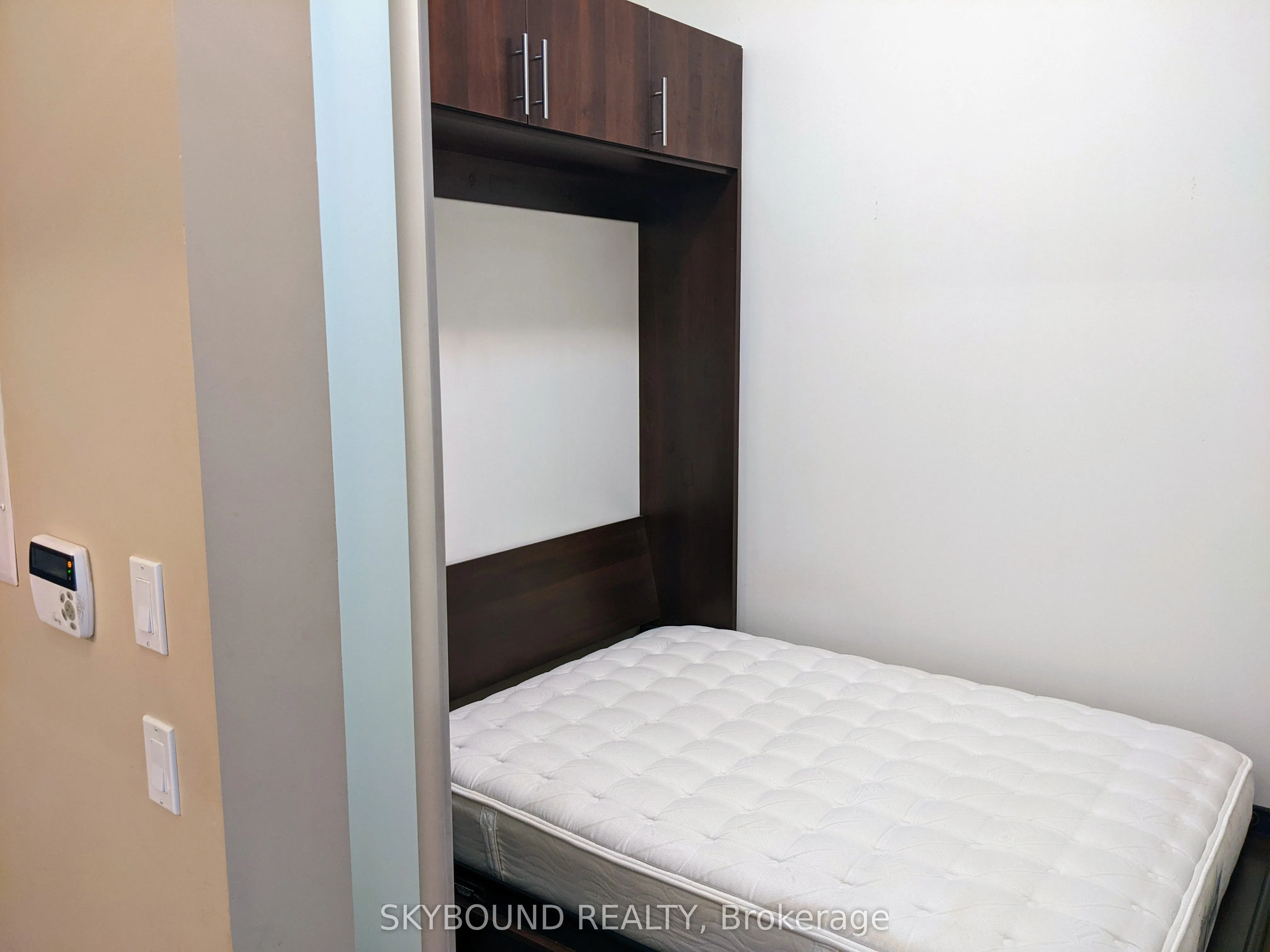 112 George Street #S520