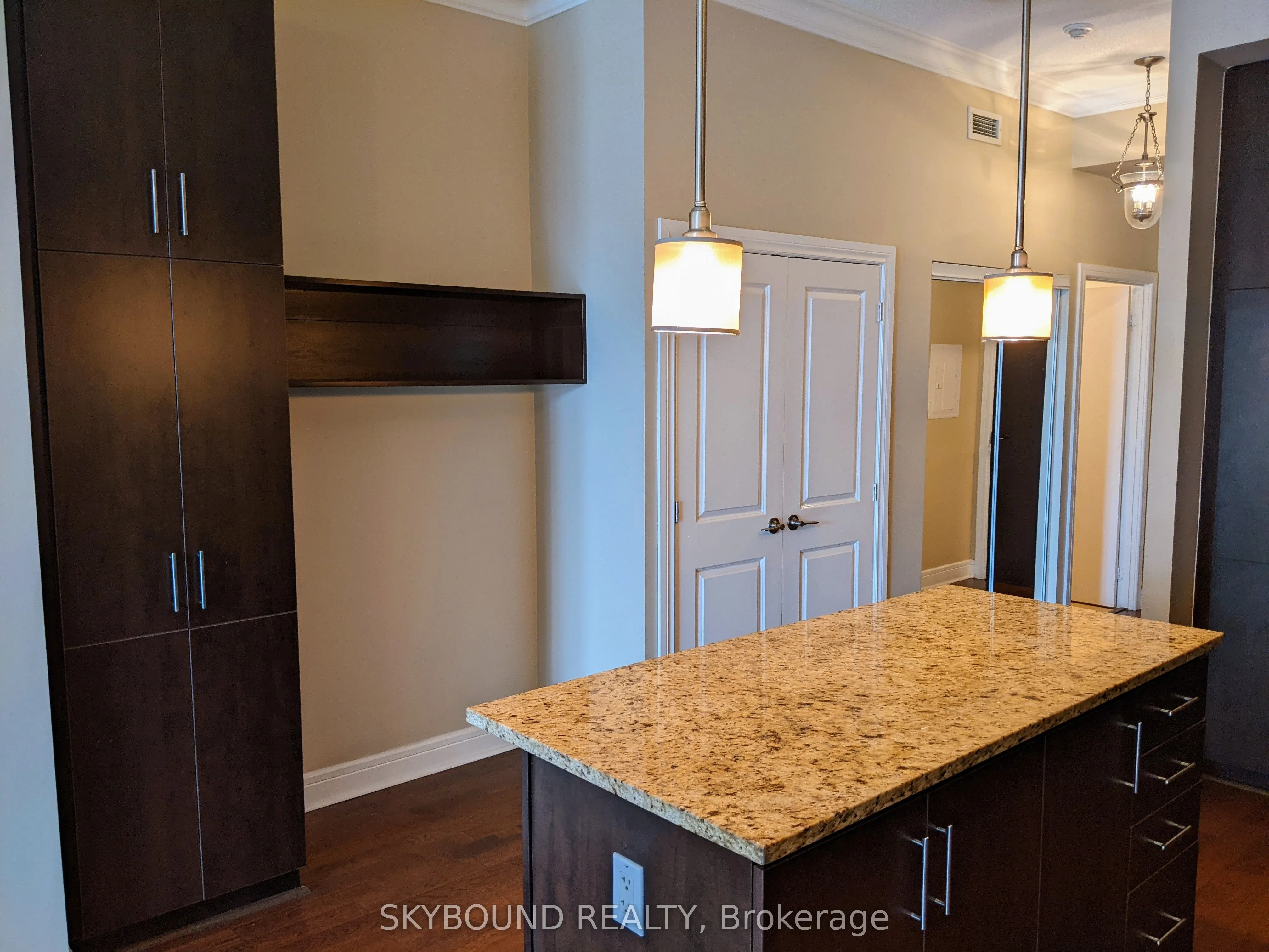 112 George Street #S520