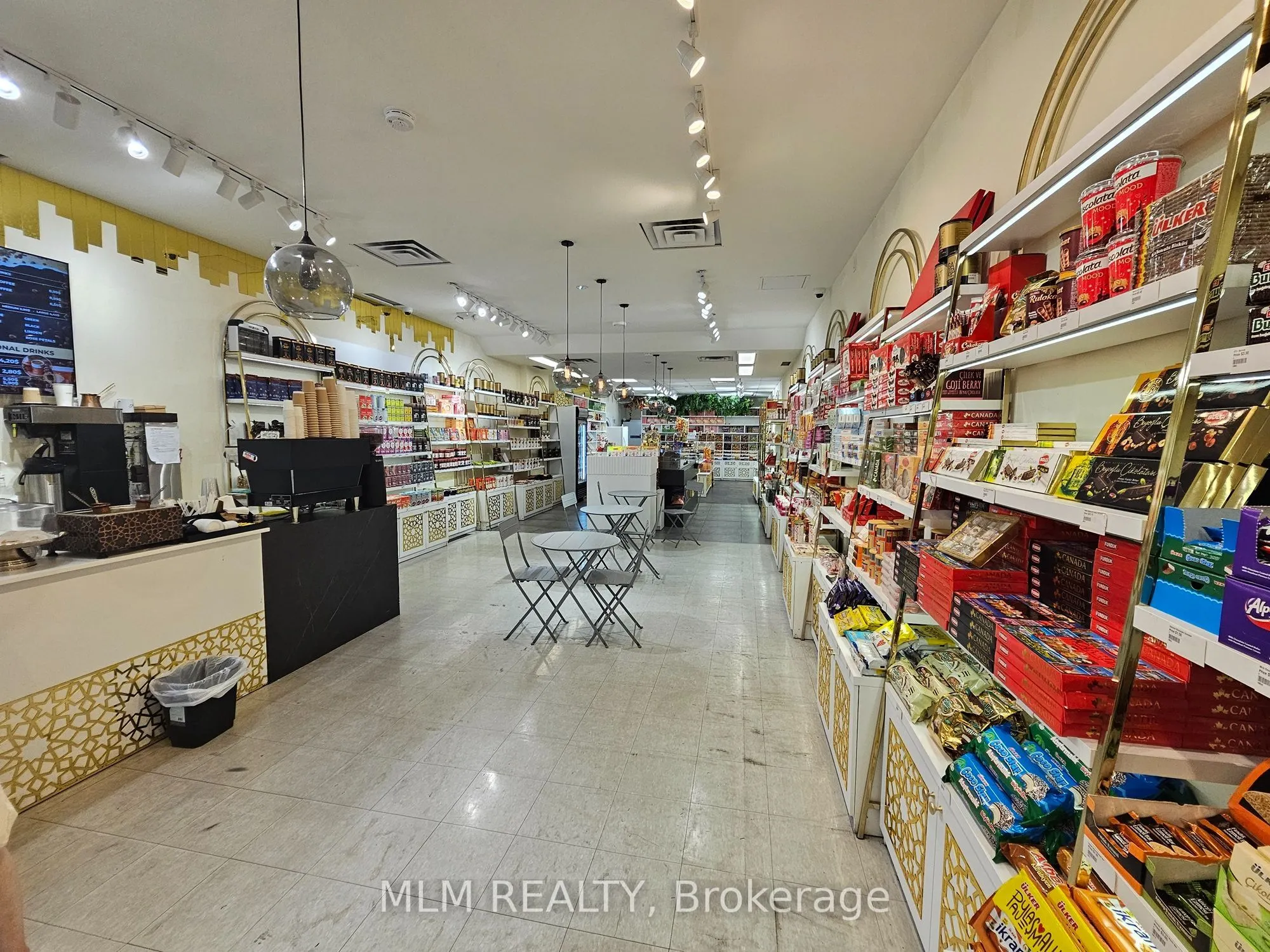 330 Yonge Street