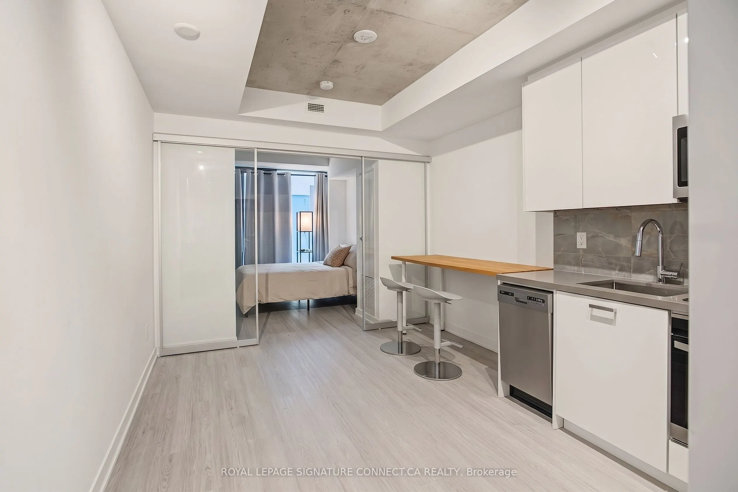195 McCaul Street #310