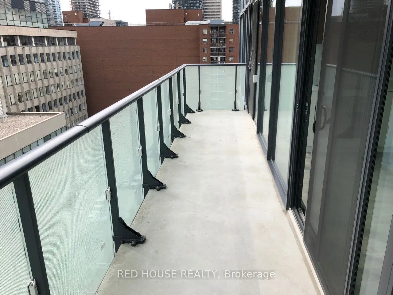 161 Roehampton Avenue #1111