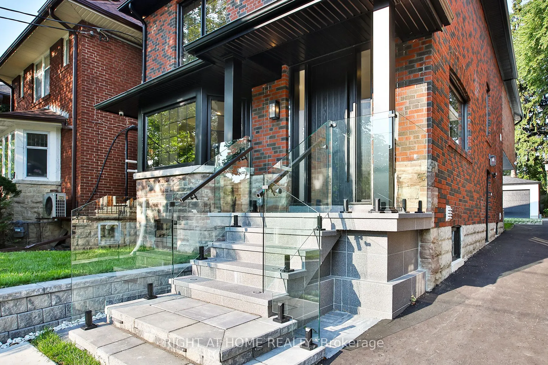 106 Eastbourne Avenue
