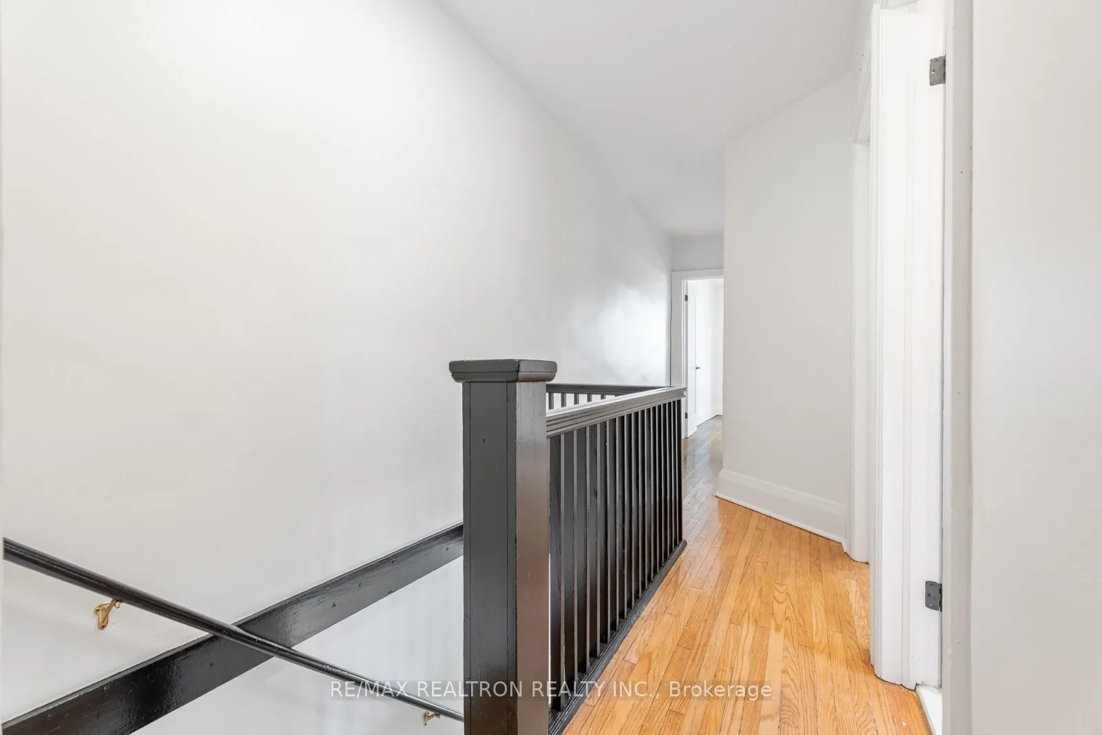38 Henning Avenue