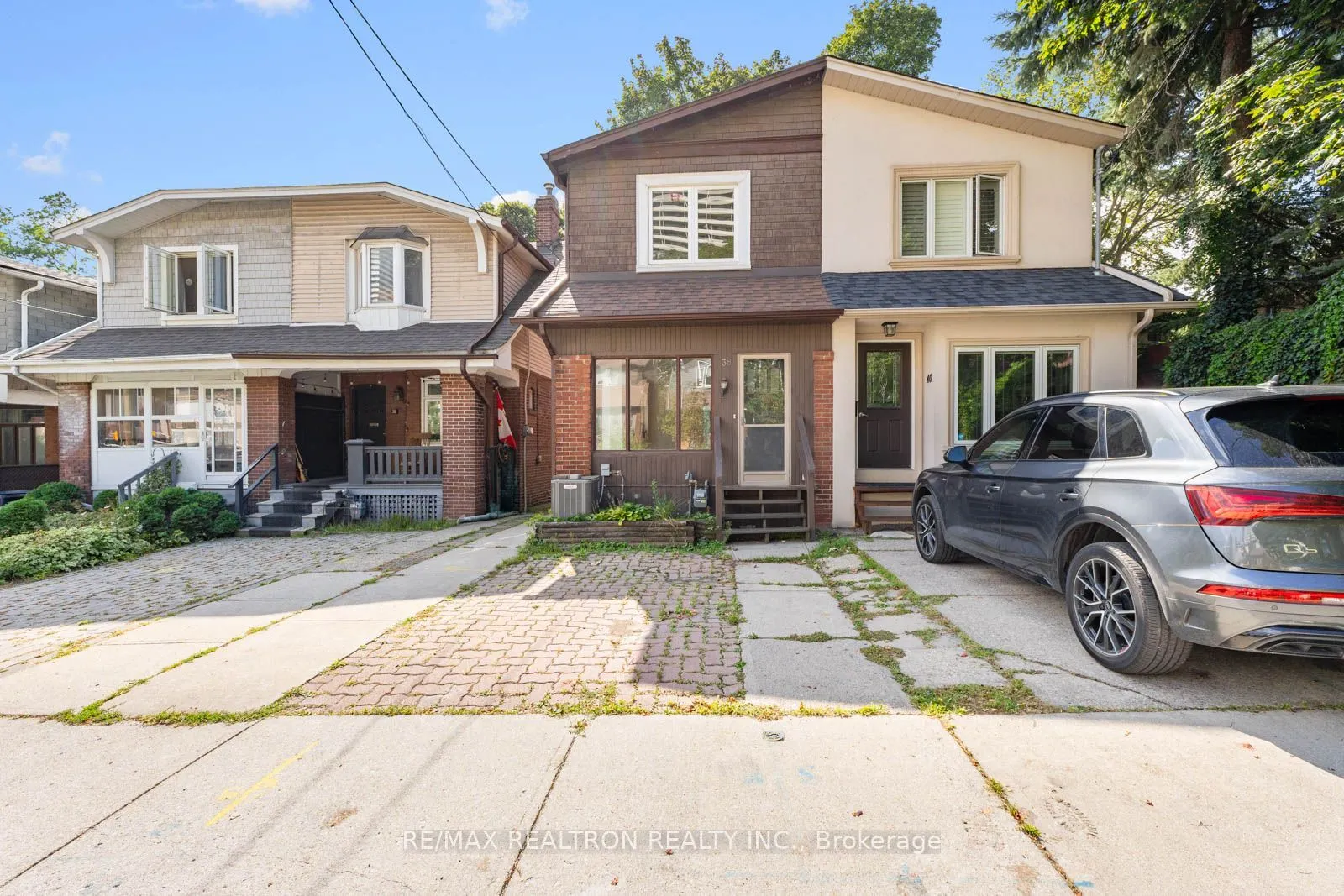 38 Henning Avenue