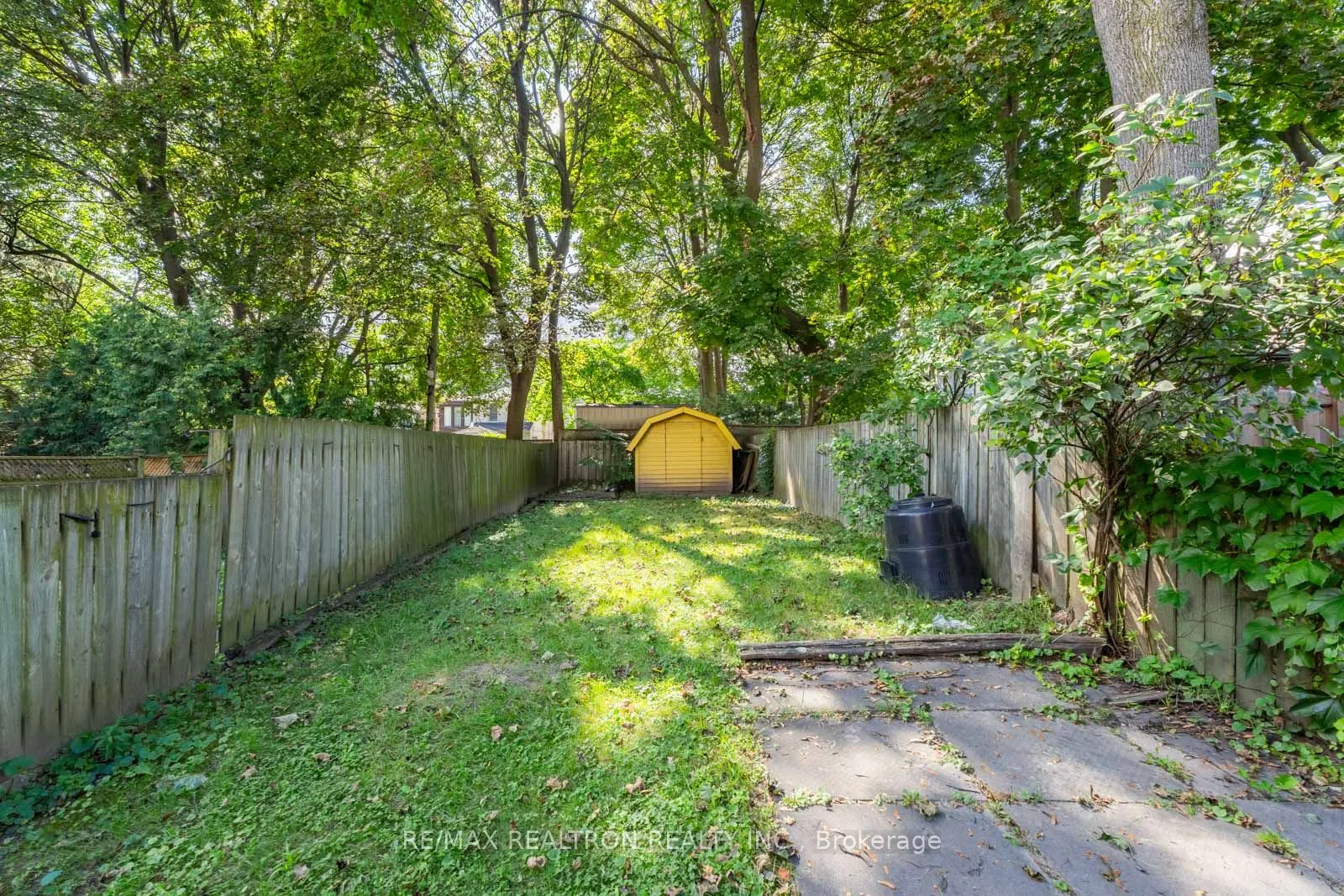 38 Henning Avenue