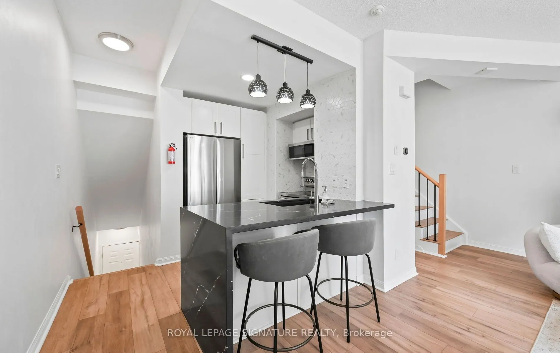 36 Stadium Road #555