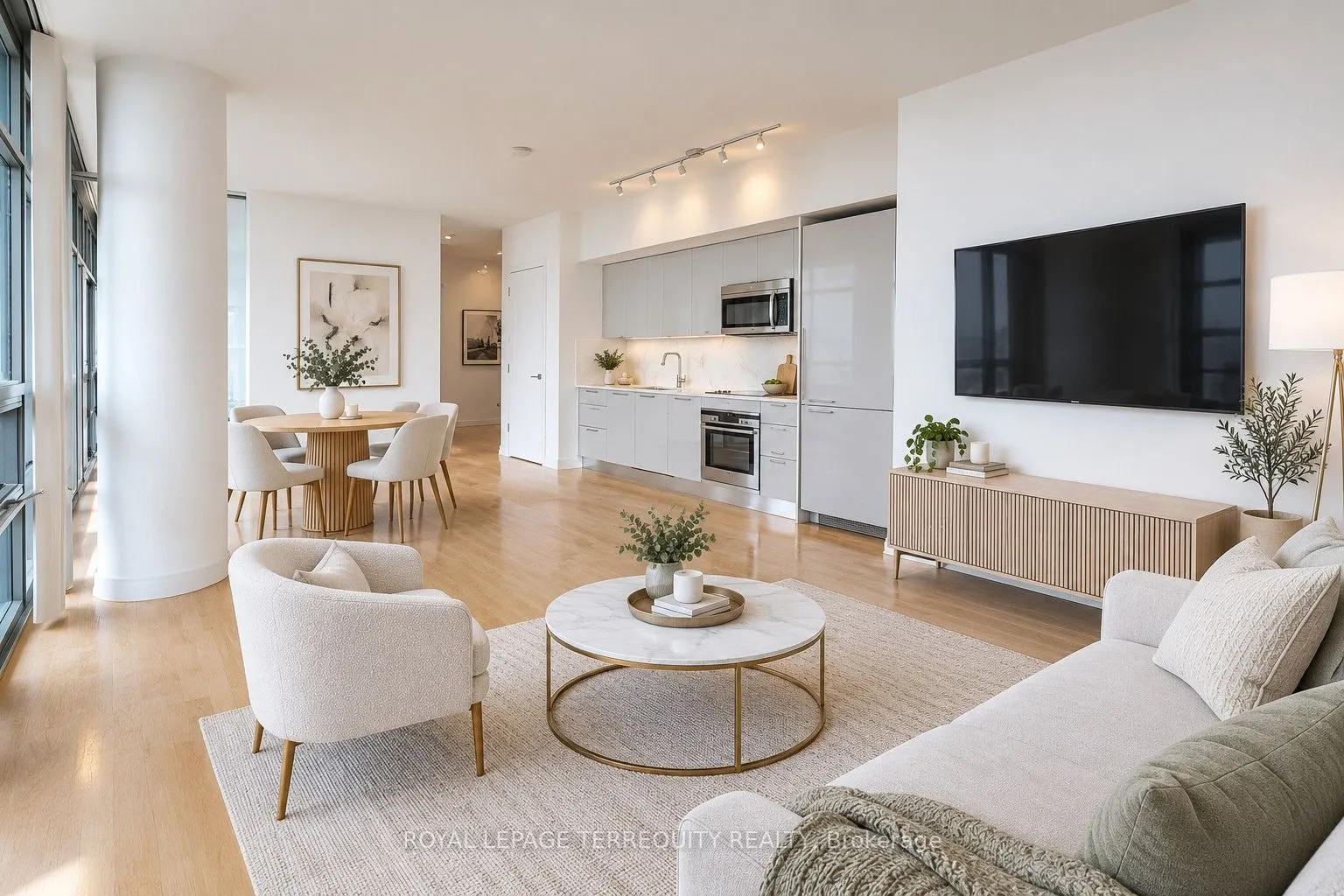33 Charles Street E #3902