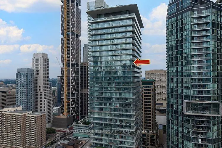 33 Charles Street E #3902