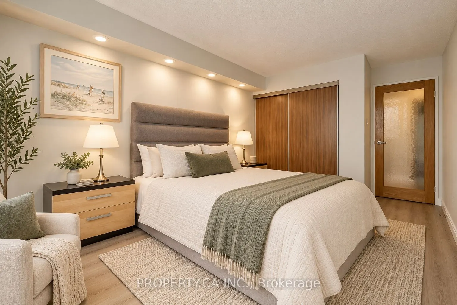 25 Maitland Street W #1001
