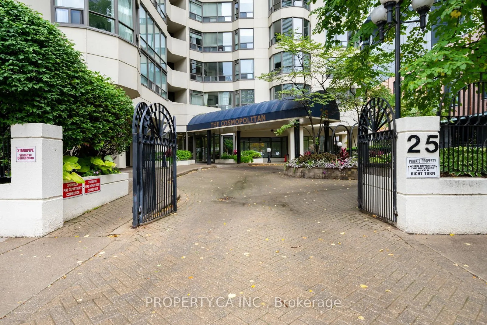 25 Maitland Street W #1001