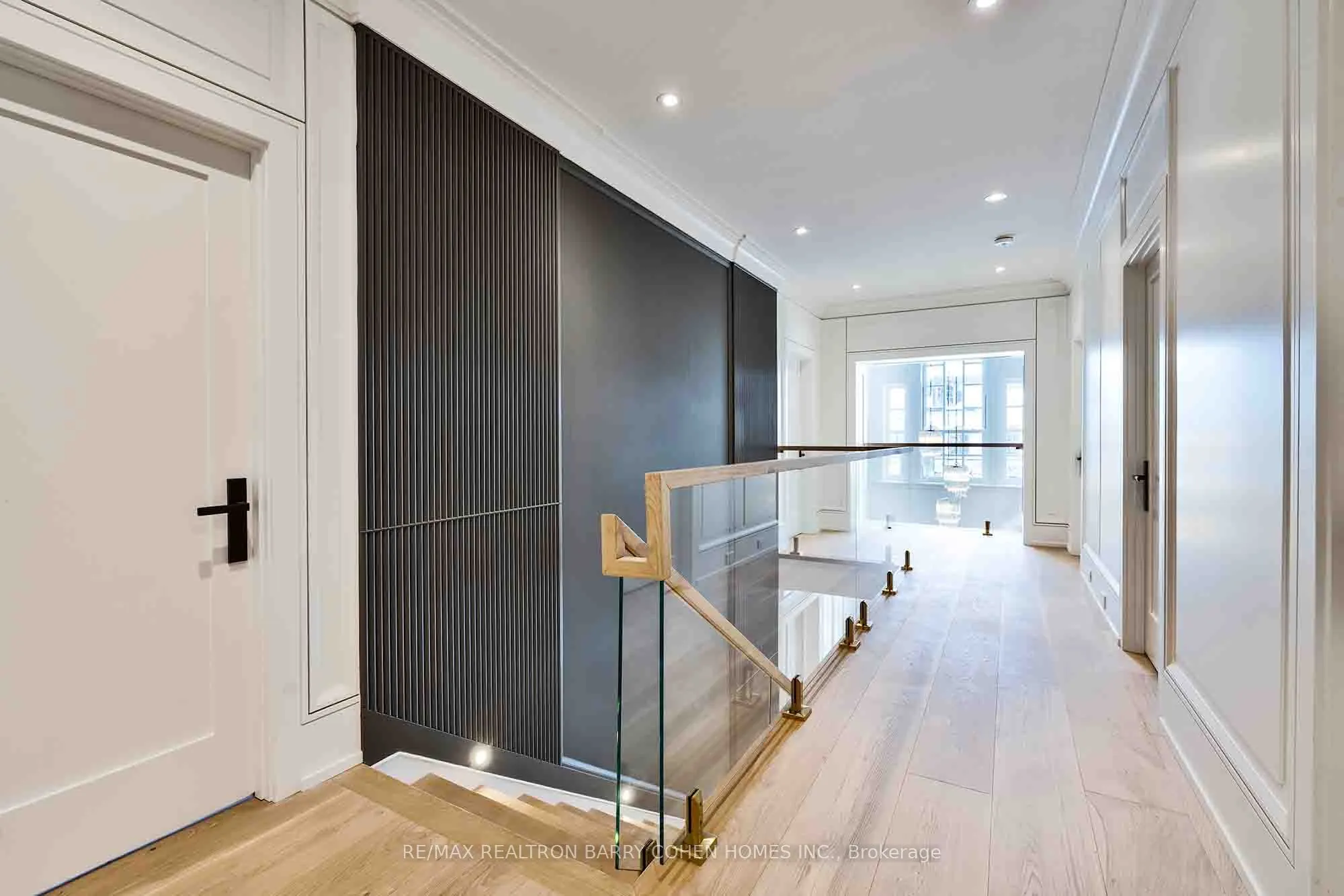 230 Dunvegan Road