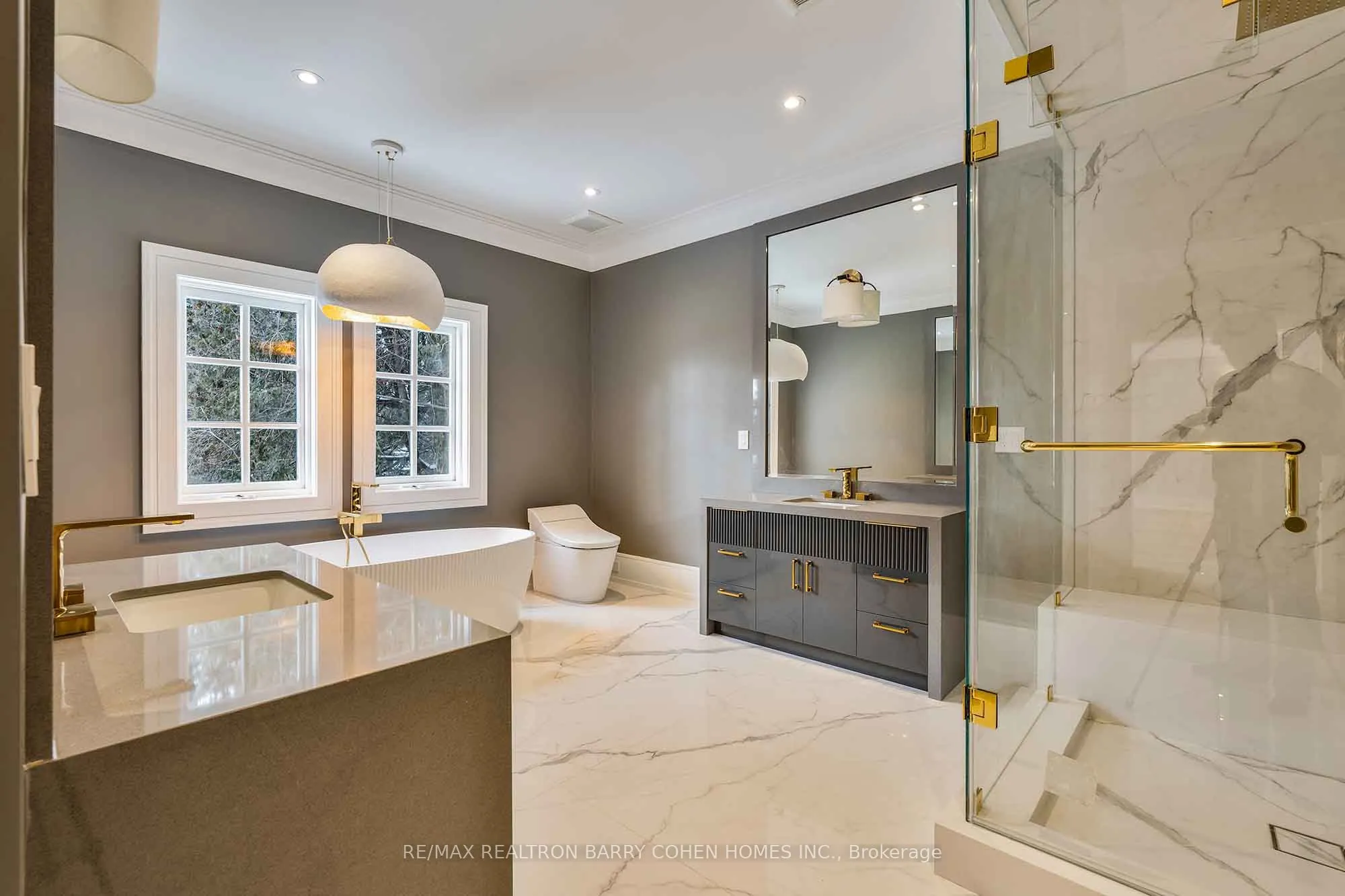 230 Dunvegan Road