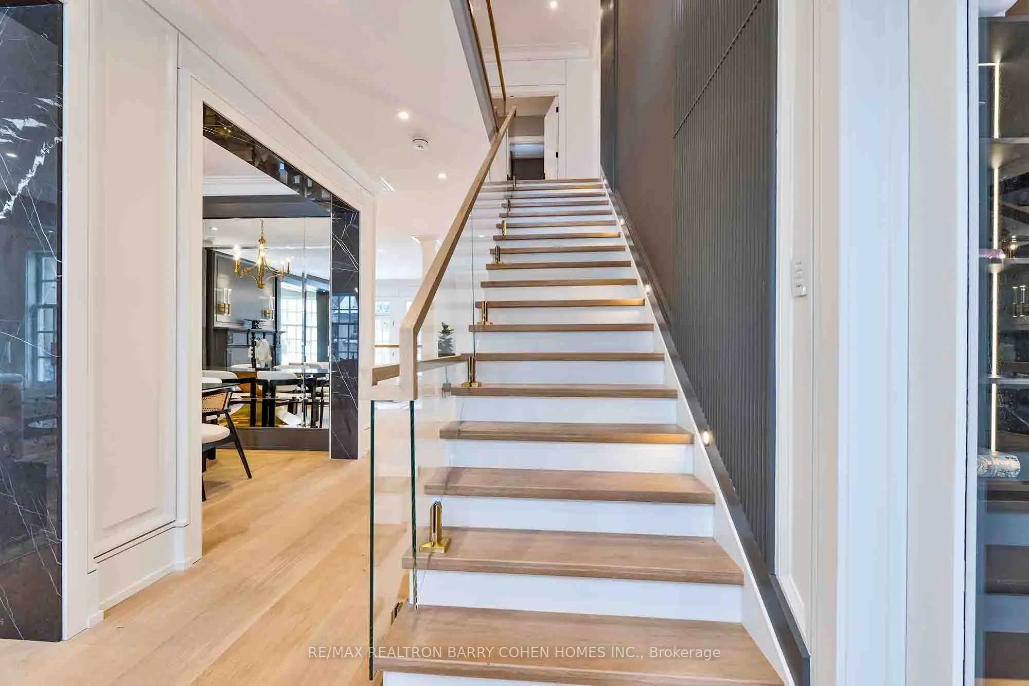 230 Dunvegan Road