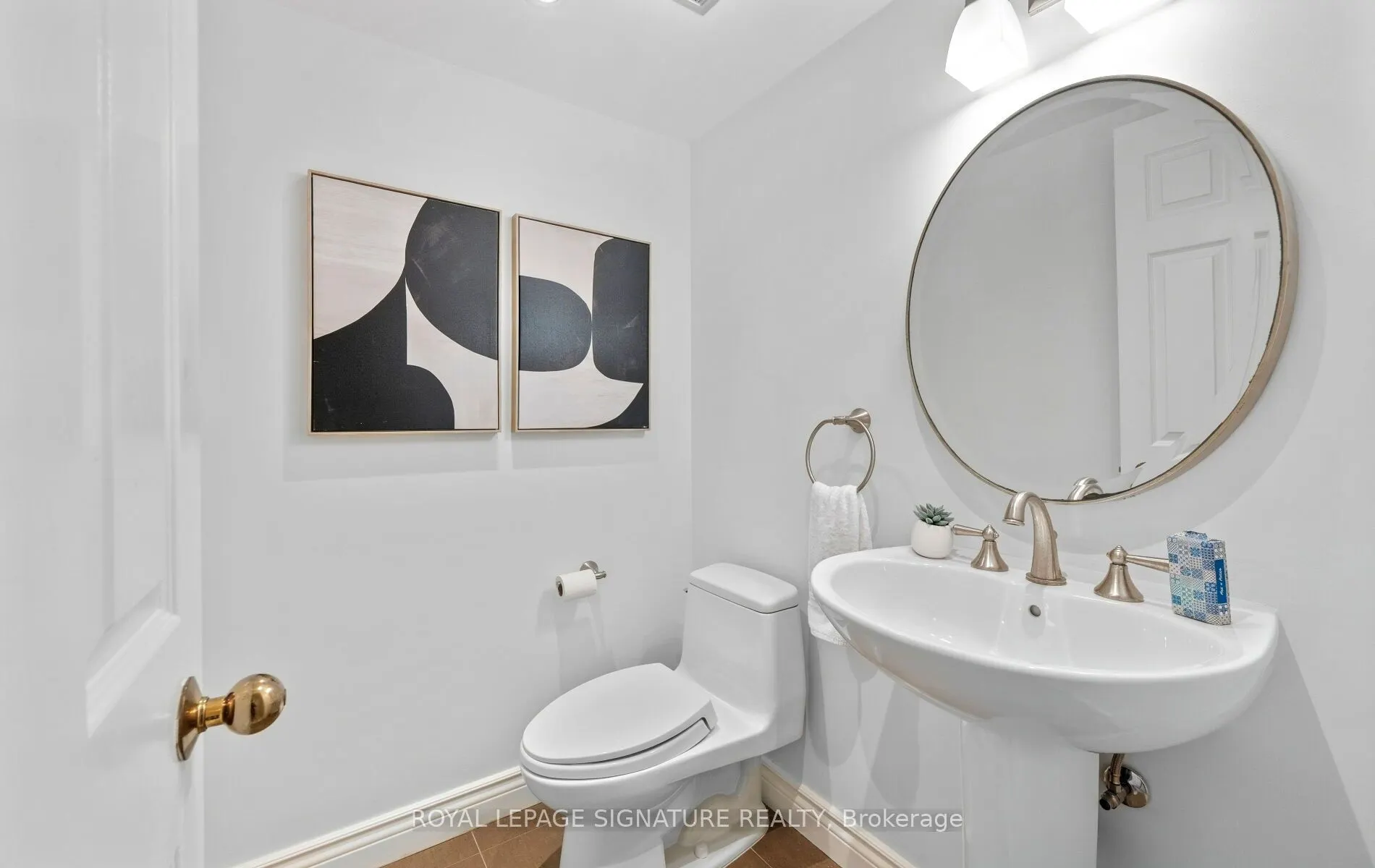 1 Concorde Place #1704