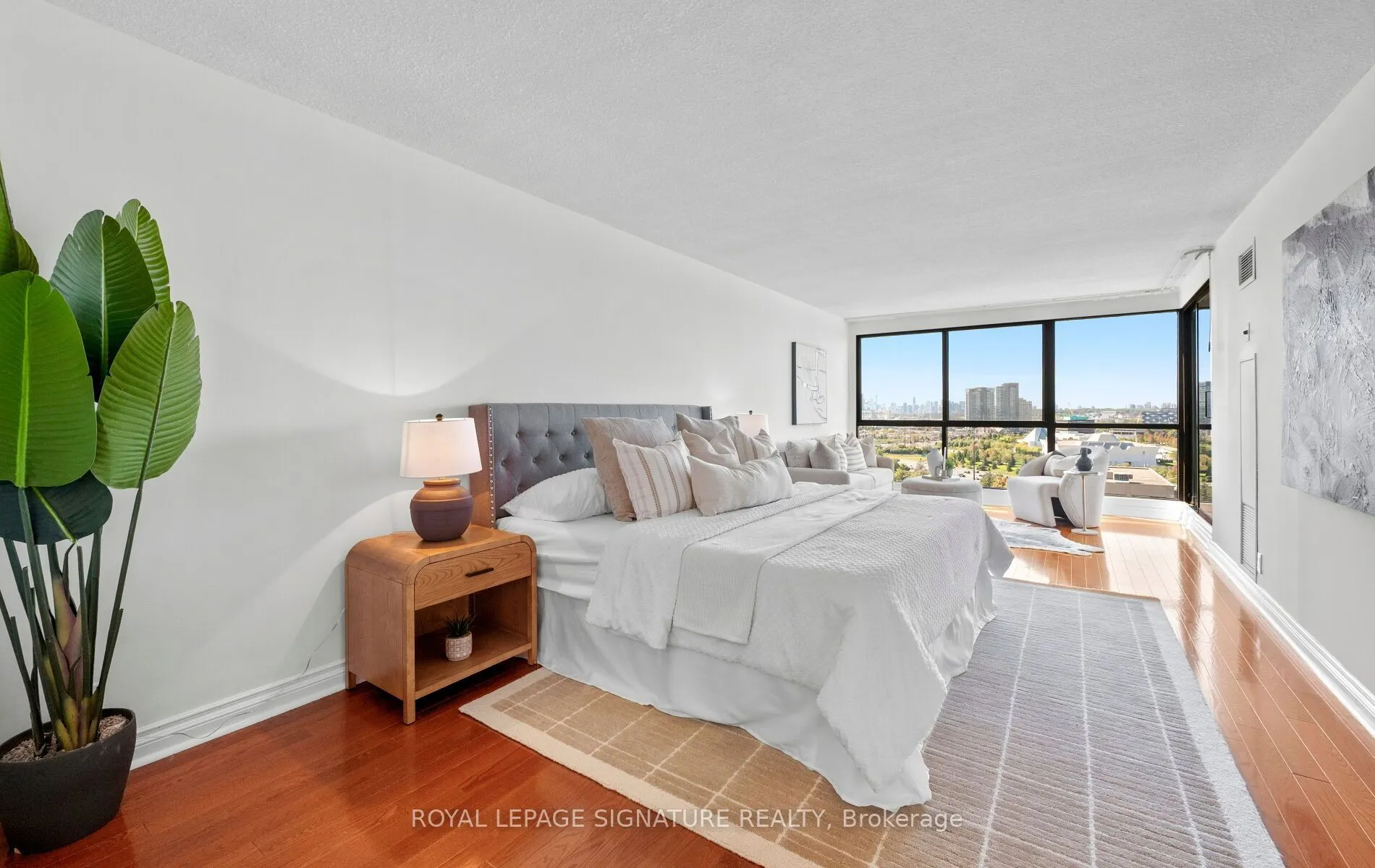 1 Concorde Place #1704