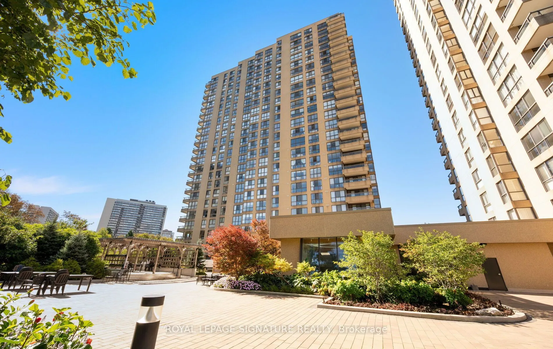 1 Concorde Place #1704