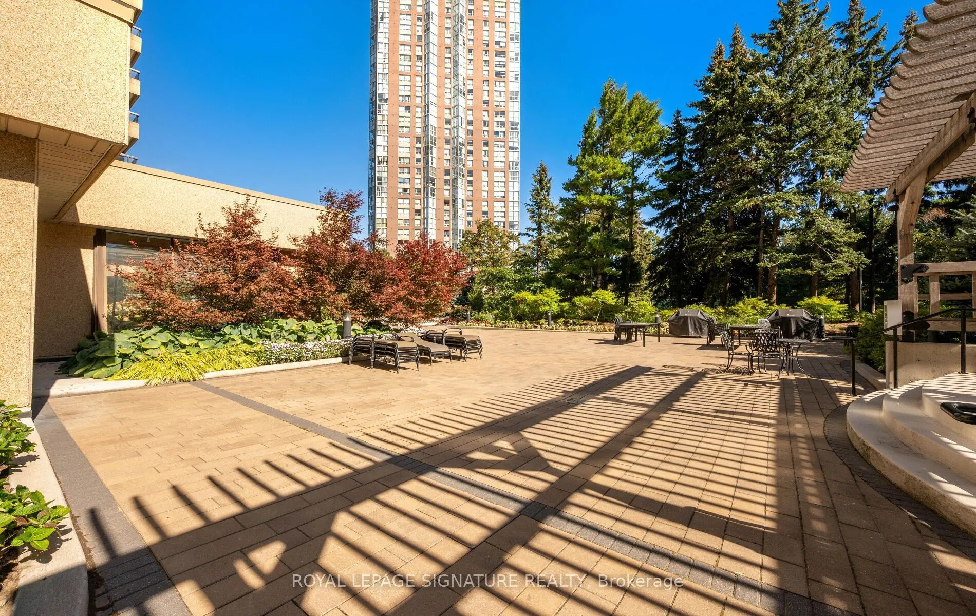 1 Concorde Place #1704