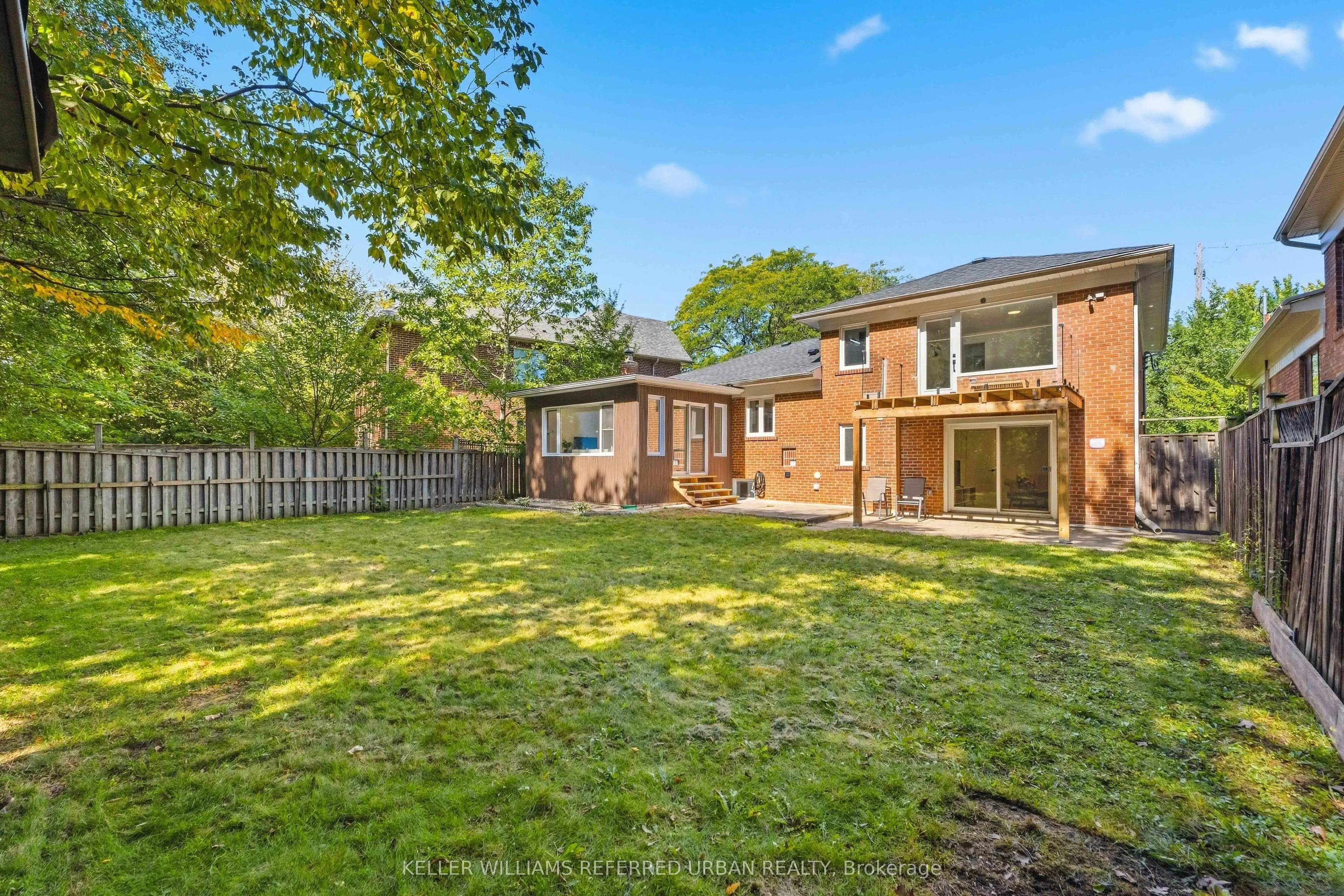 27 Christine Crescent