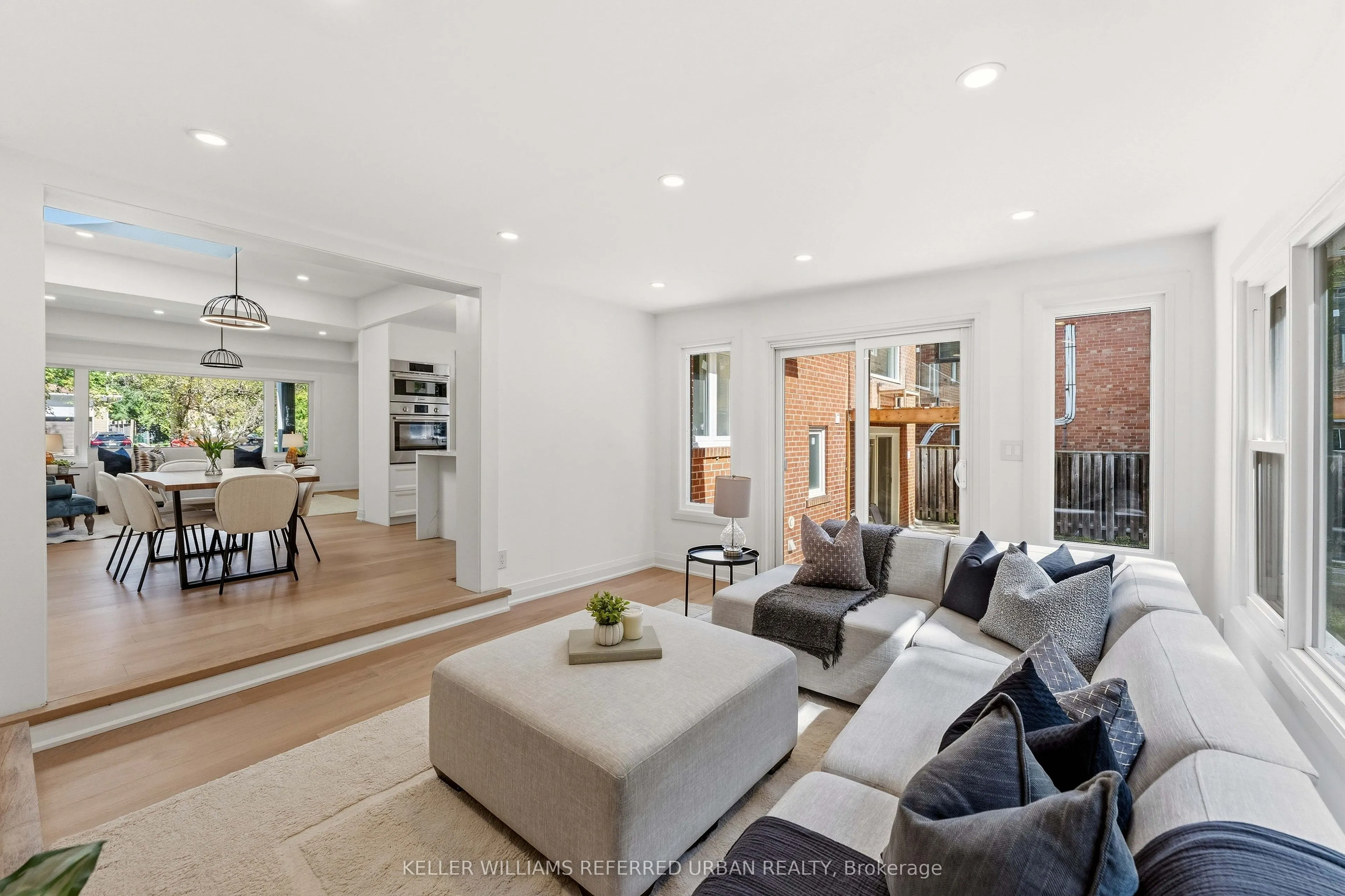 27 Christine Crescent