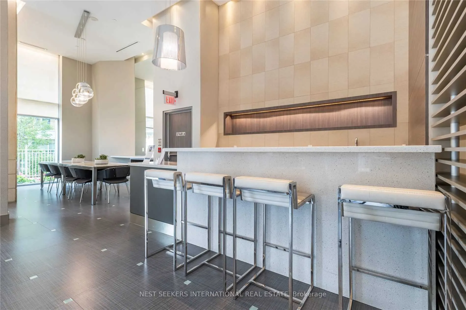 500 Sherbourne Street #2210