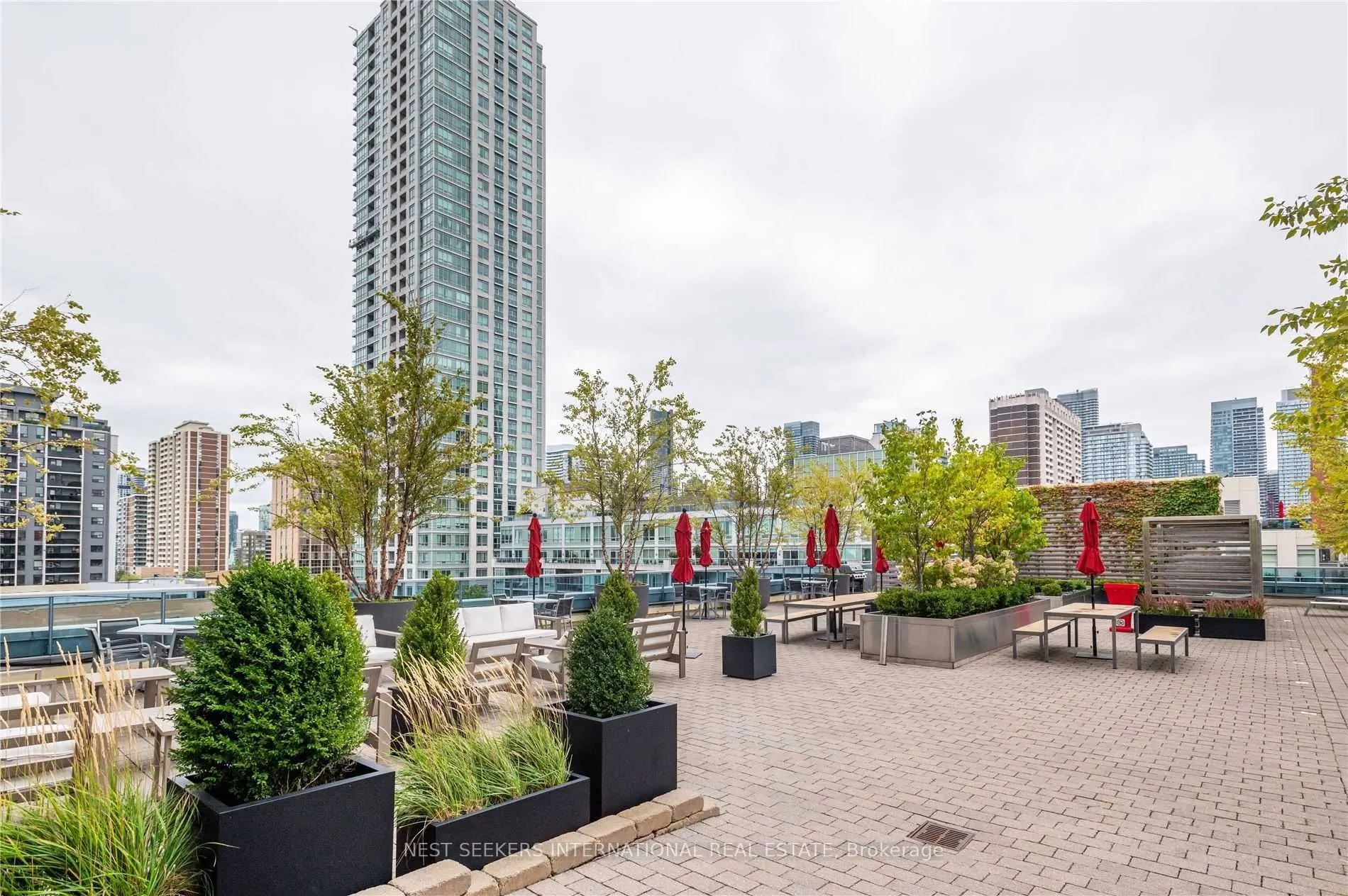 500 Sherbourne Street #2210