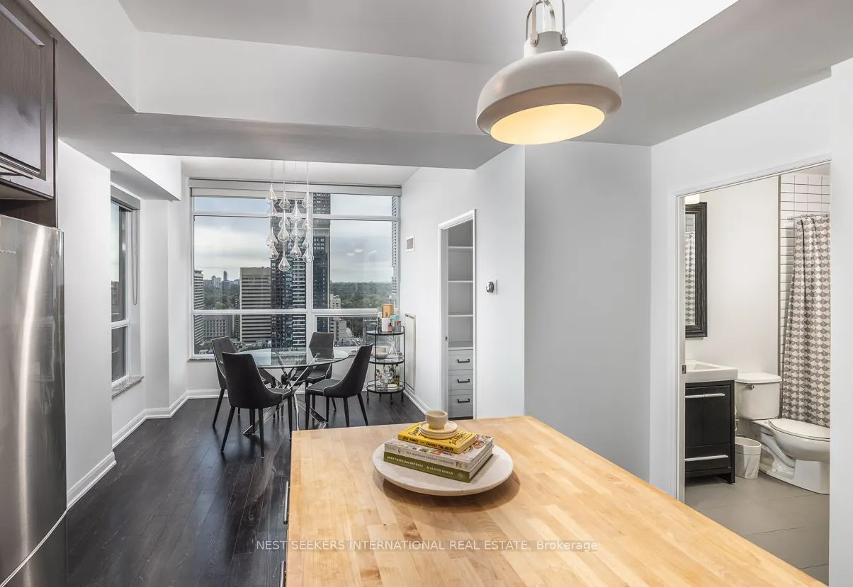 500 Sherbourne Street #2210